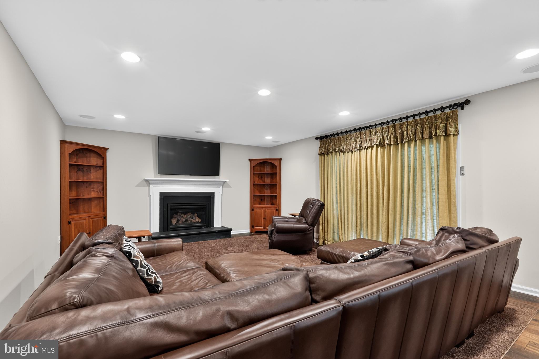 EAGLE VALLEY - Residential