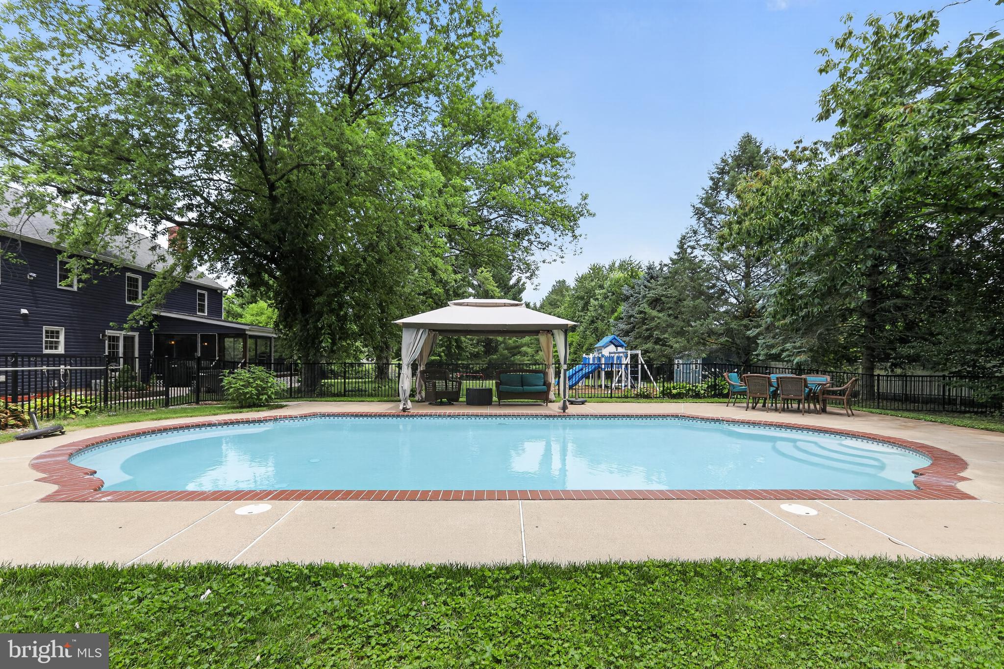EAGLE VALLEY - Residential