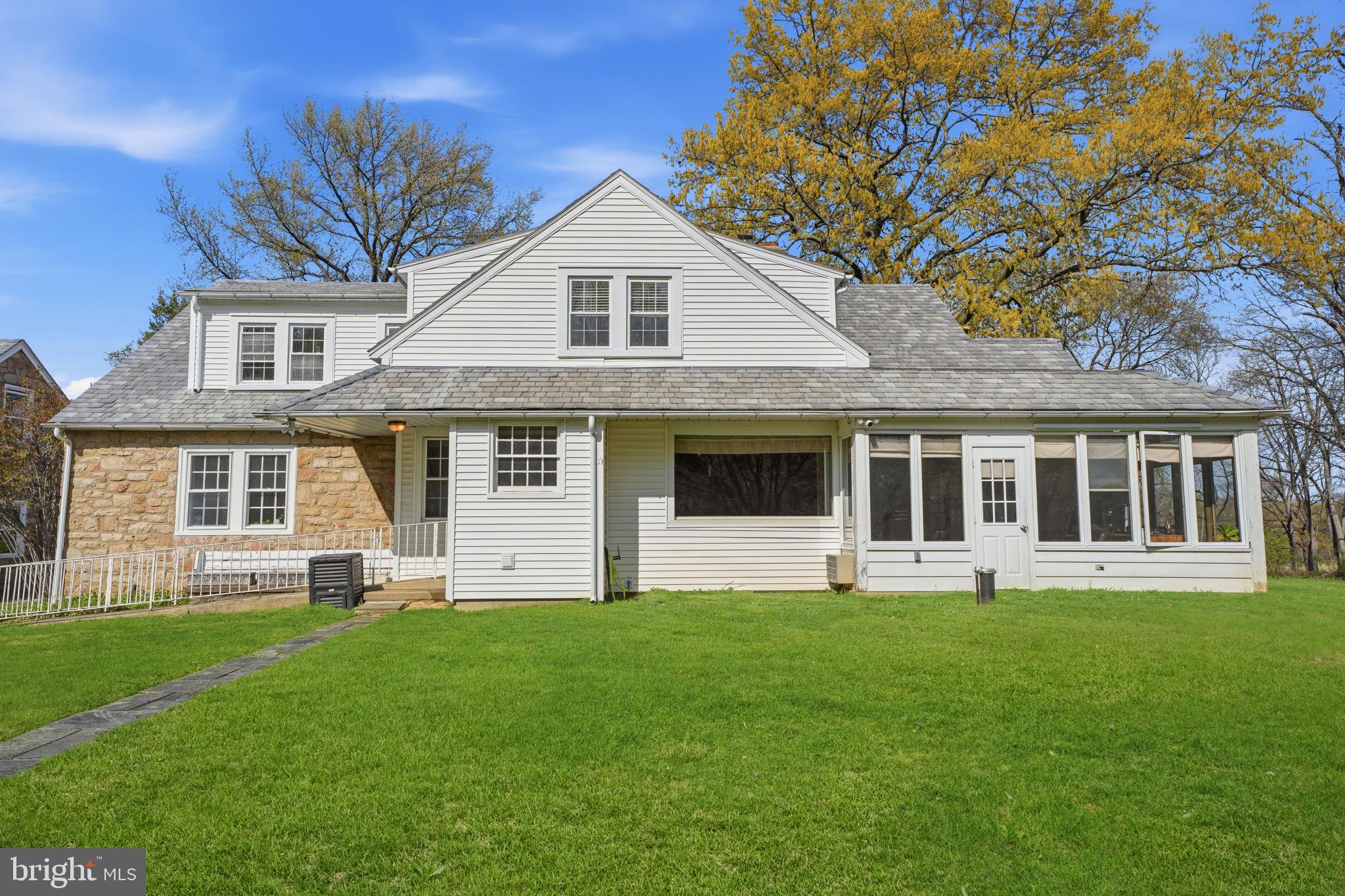 LONDONDERRY WOODS - Residential