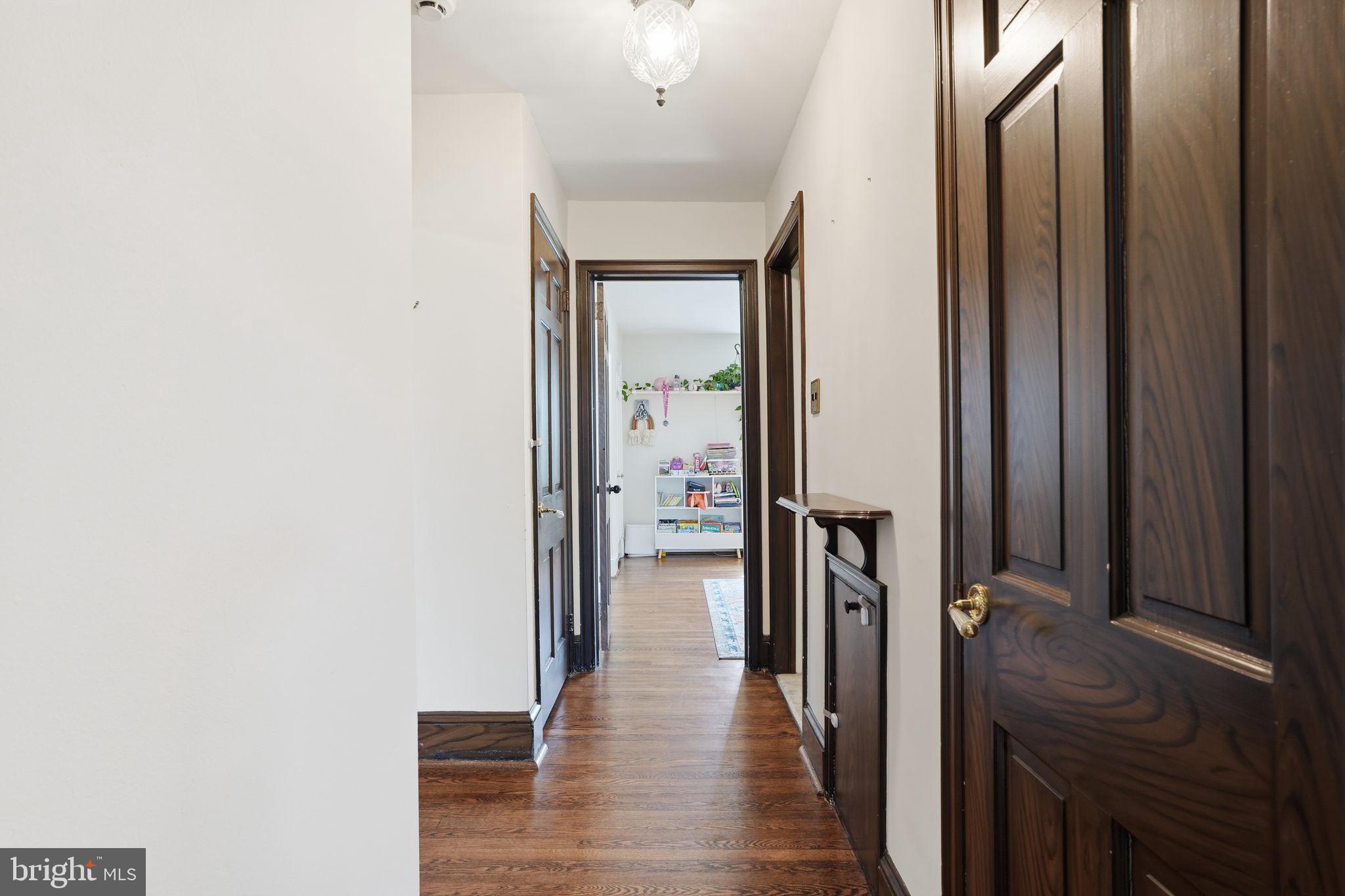 LONDONDERRY WOODS - Residential