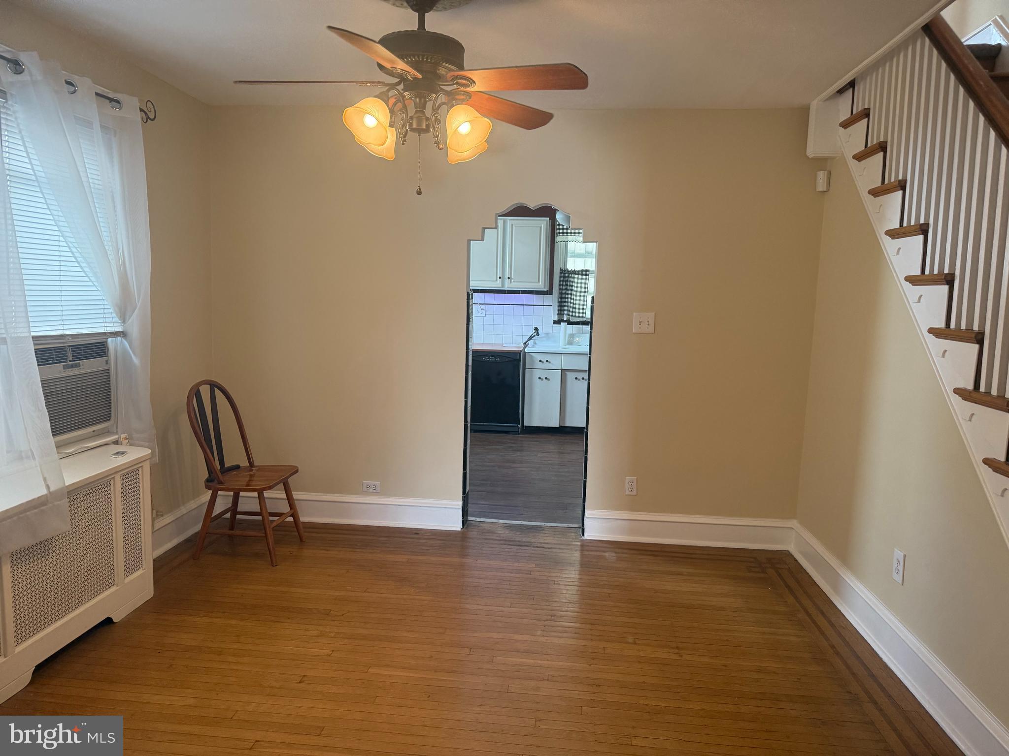 BRIDESBURG - Residential
