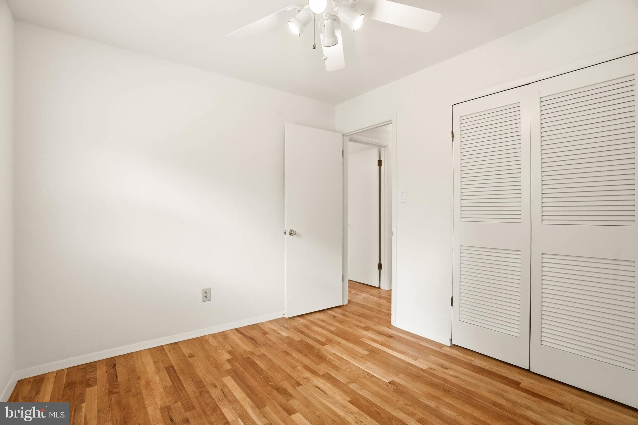 WHEATON WOODS - Residential