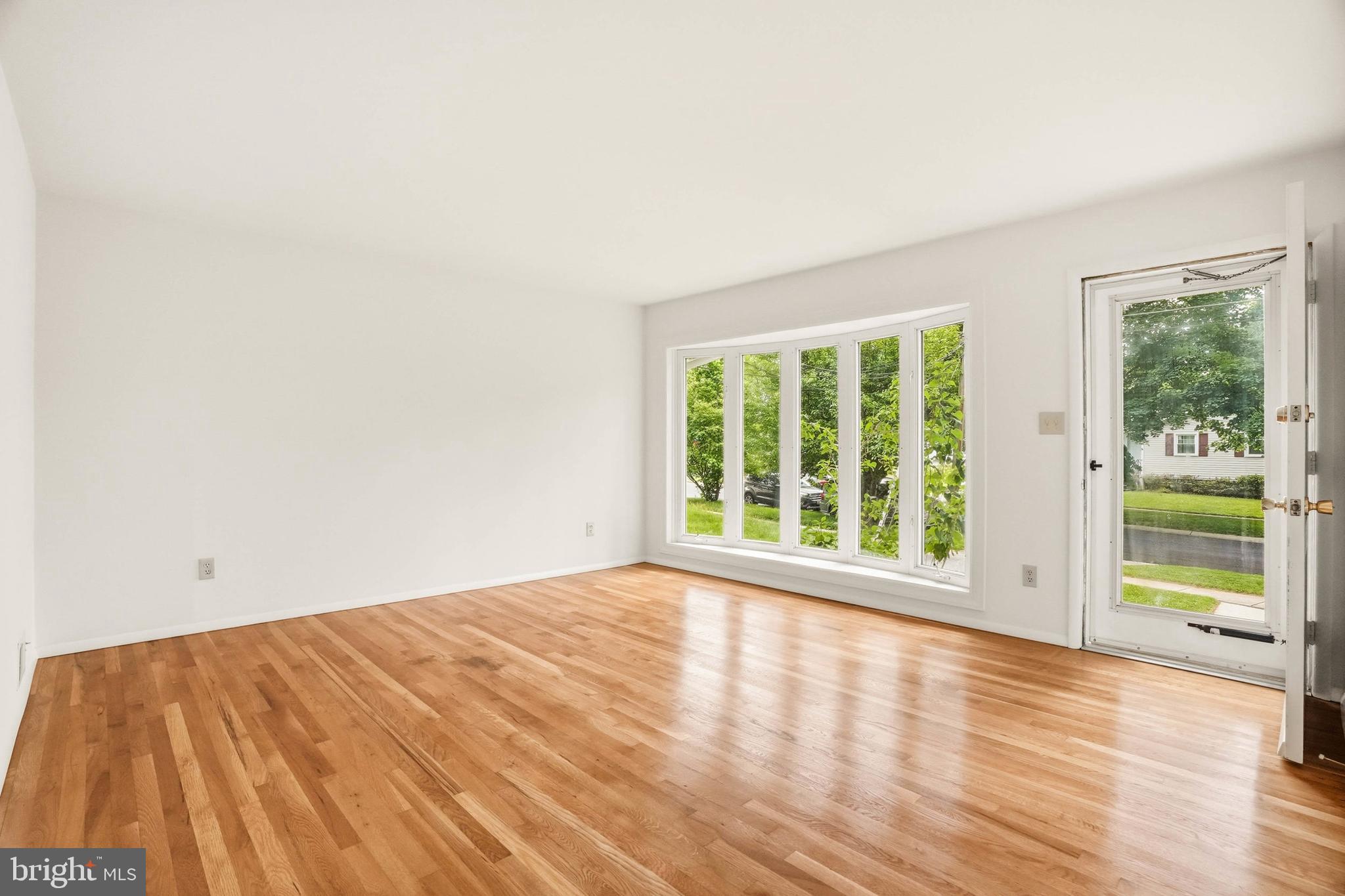 WHEATON WOODS - Residential