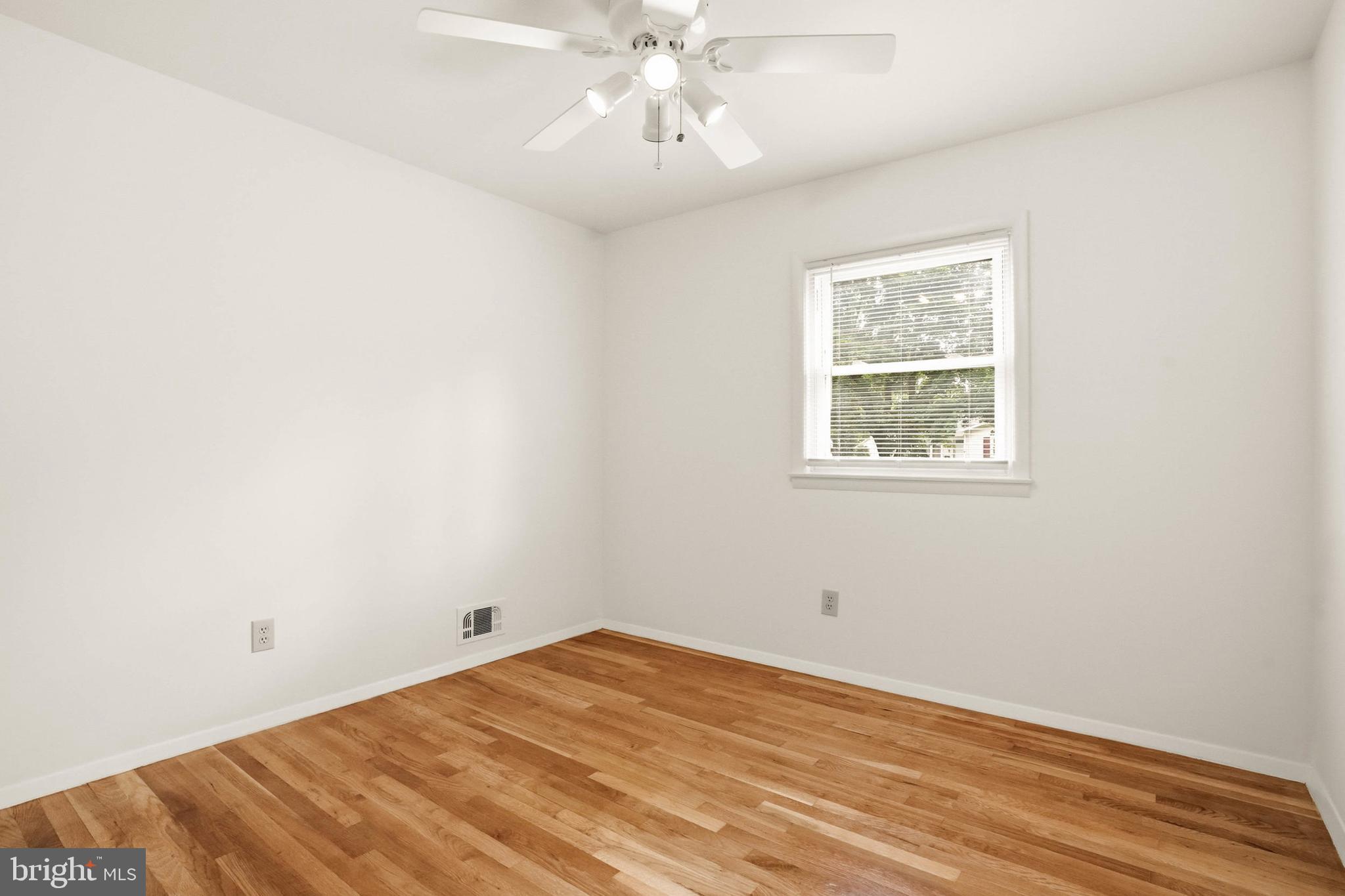 WHEATON WOODS - Residential