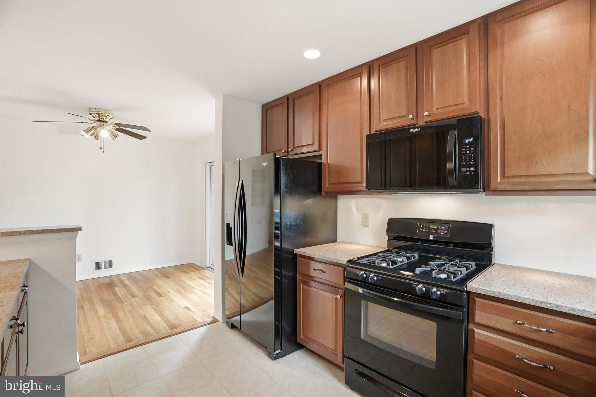 WHEATON WOODS - Residential