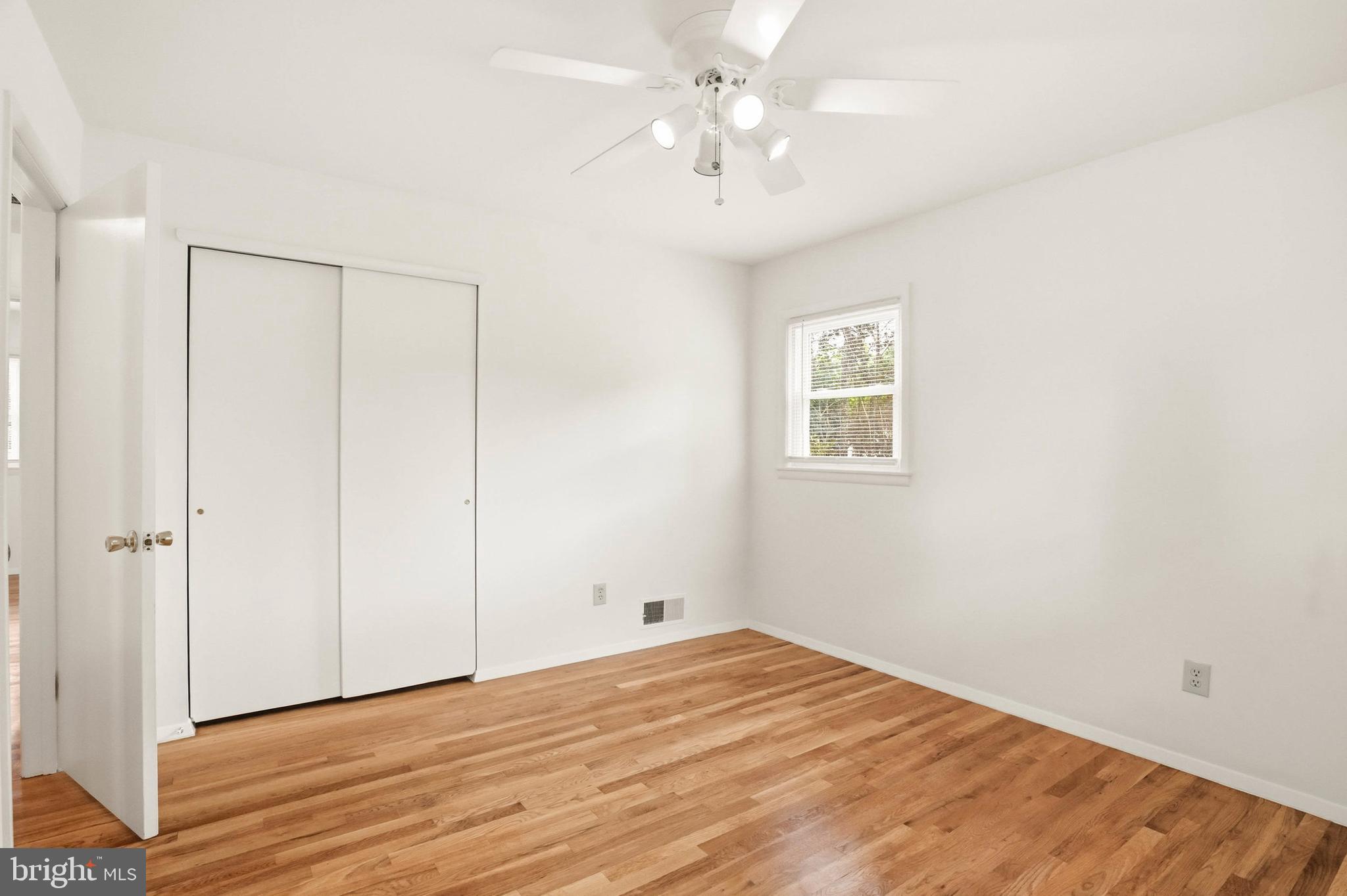 WHEATON WOODS - Residential
