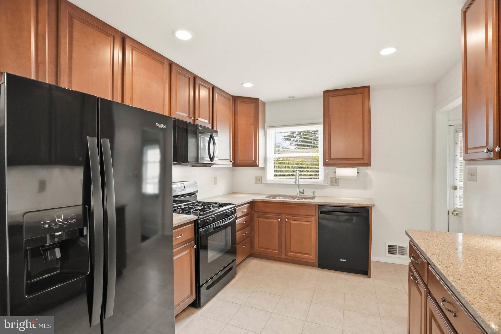 WHEATON WOODS - Residential