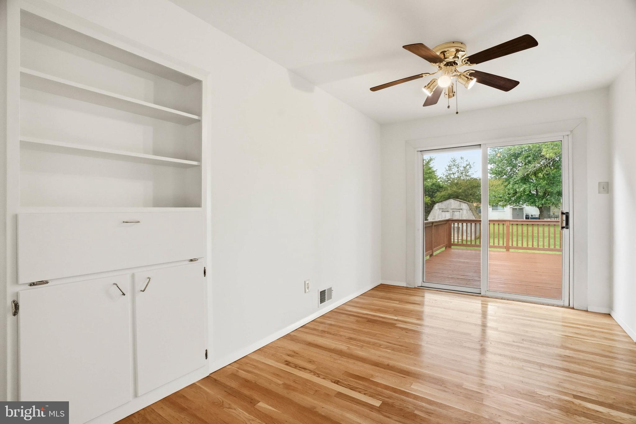 WHEATON WOODS - Residential