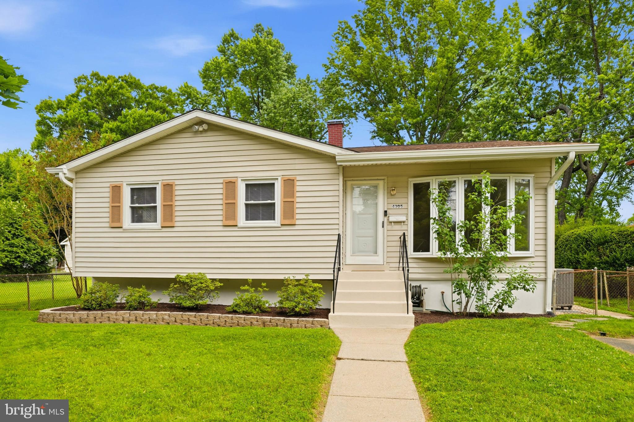 WHEATON WOODS - Residential