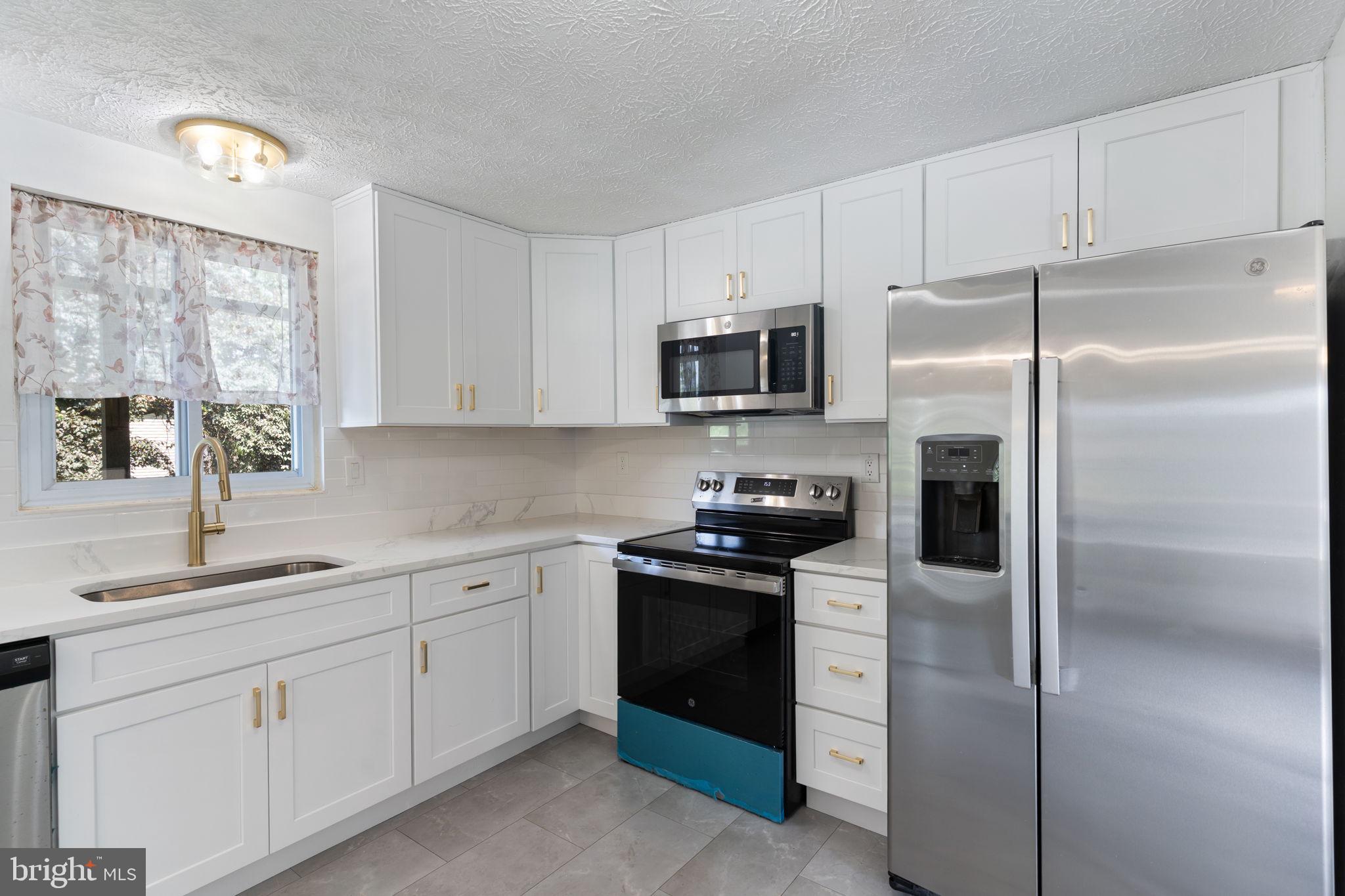 HARMANS WOODS - Residential