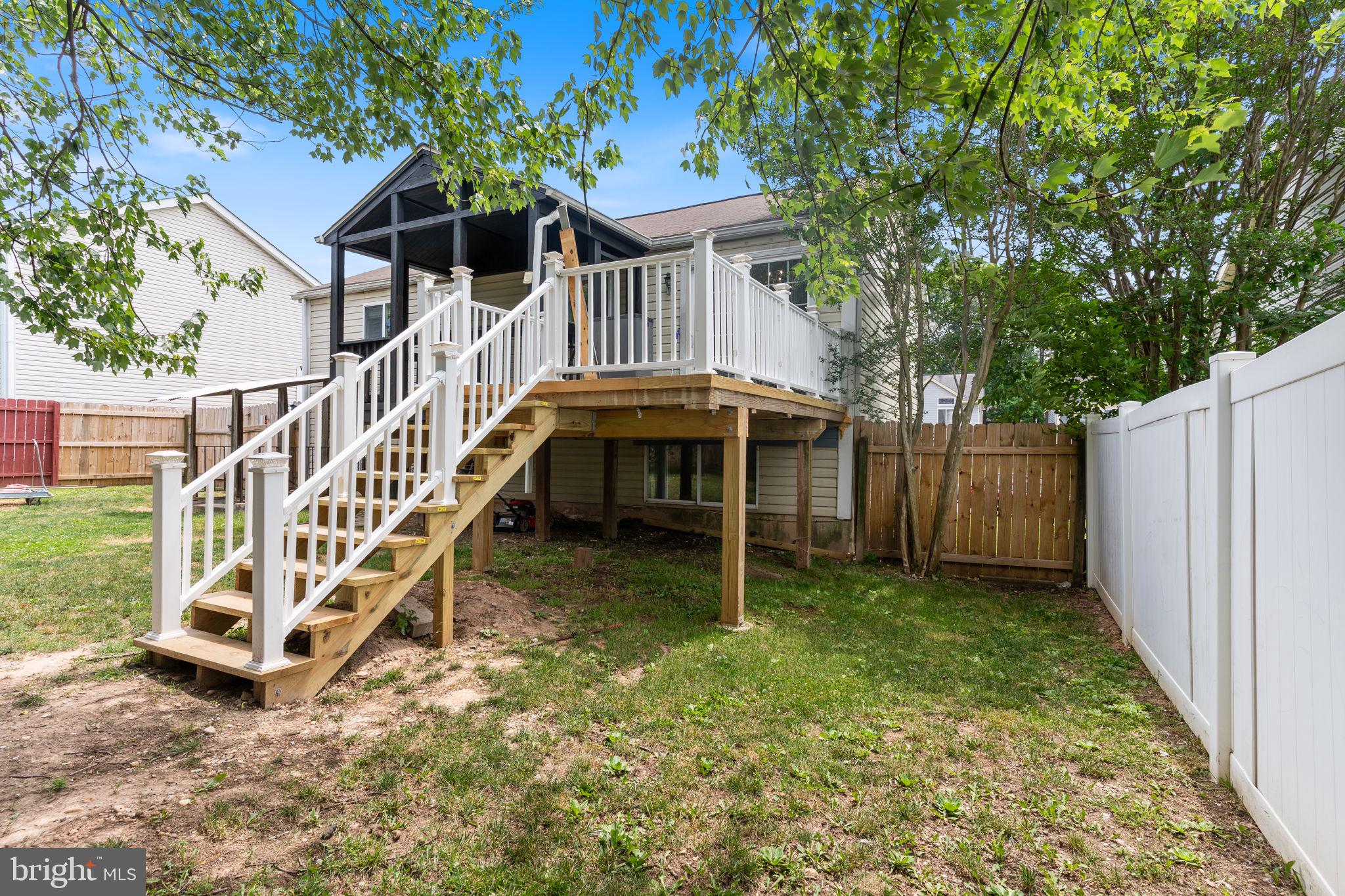 HARMANS WOODS - Residential
