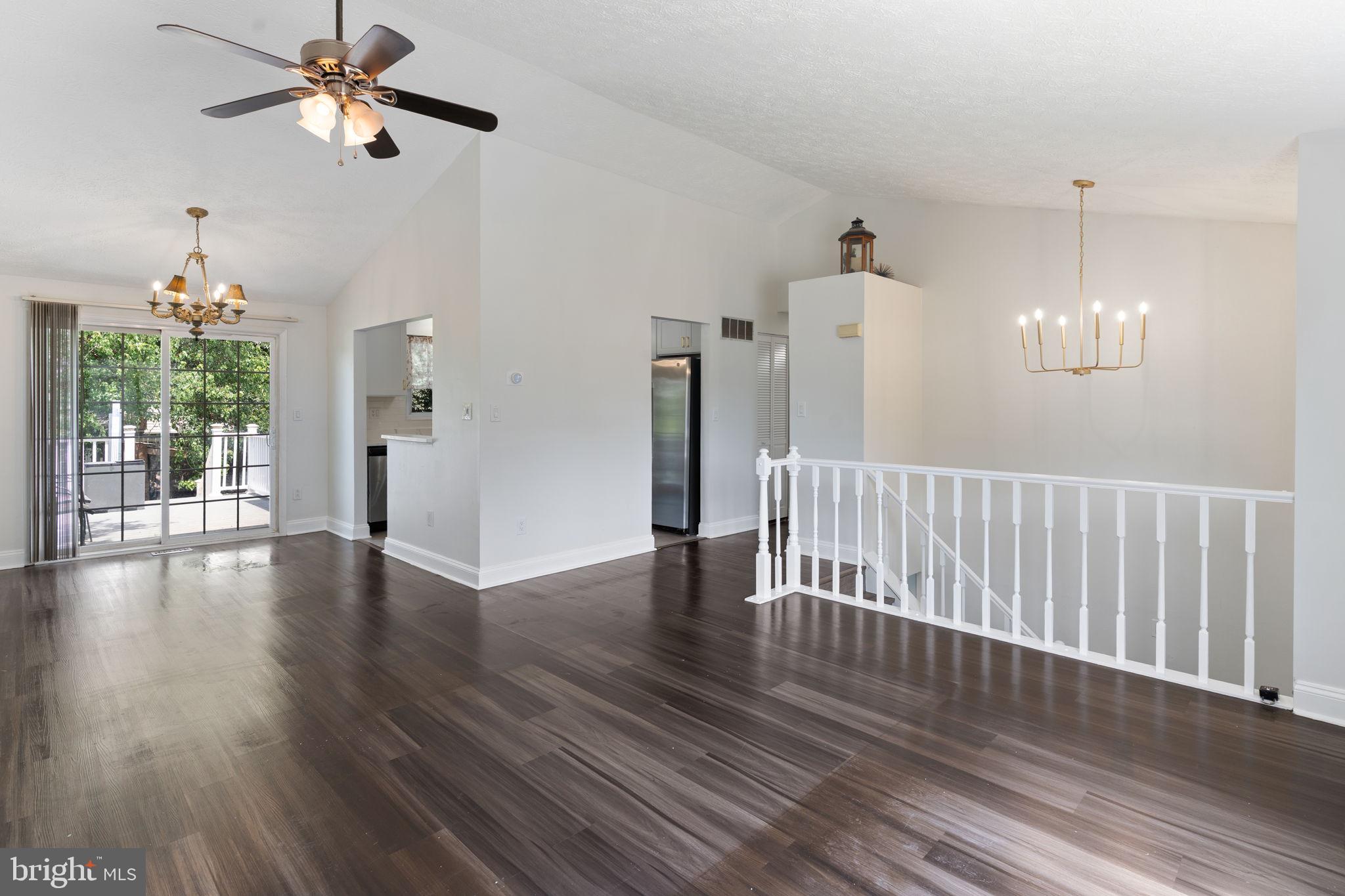 HARMANS WOODS - Residential
