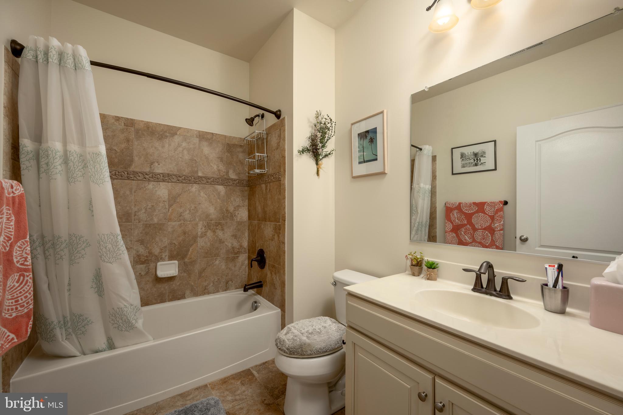 ASHLEY MANOR - Residential