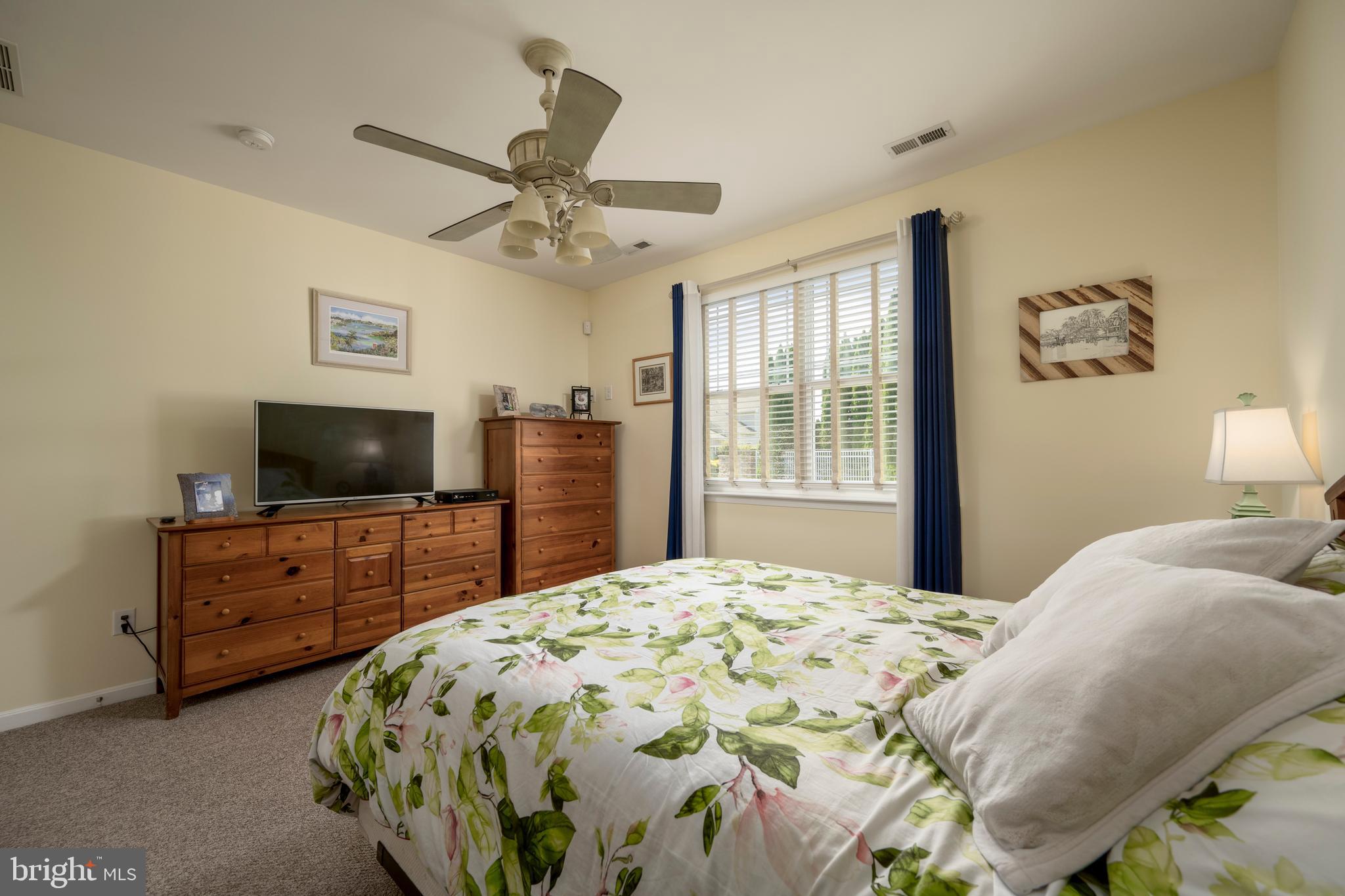 ASHLEY MANOR - Residential