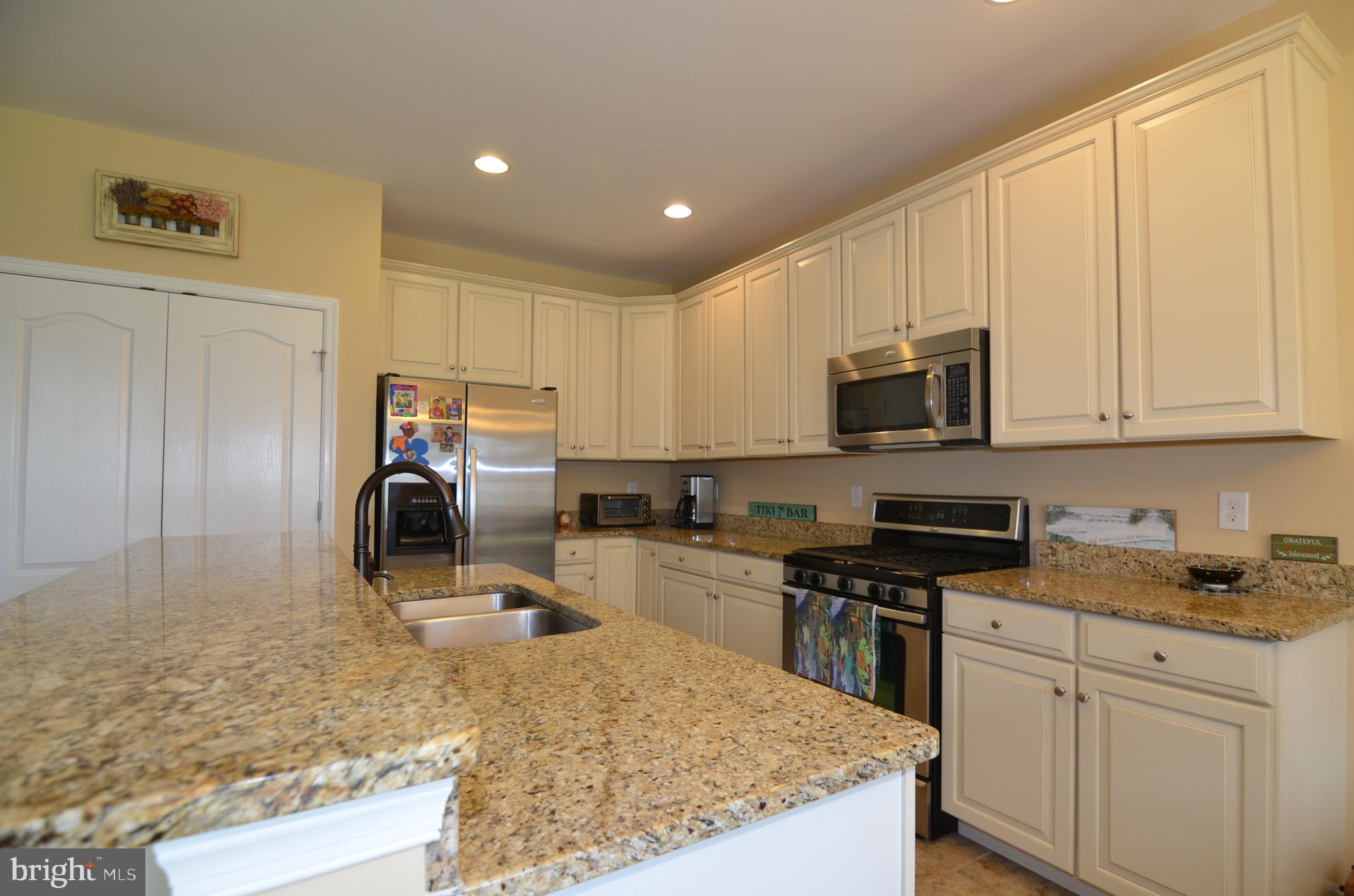 ASHLEY MANOR - Residential