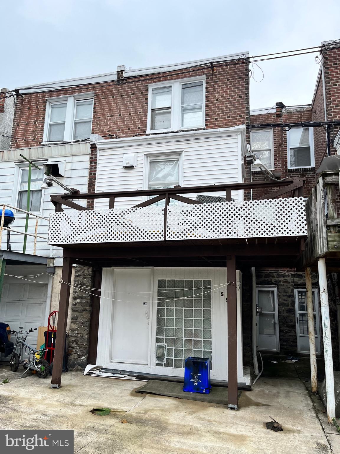 LAWNCREST - Residential