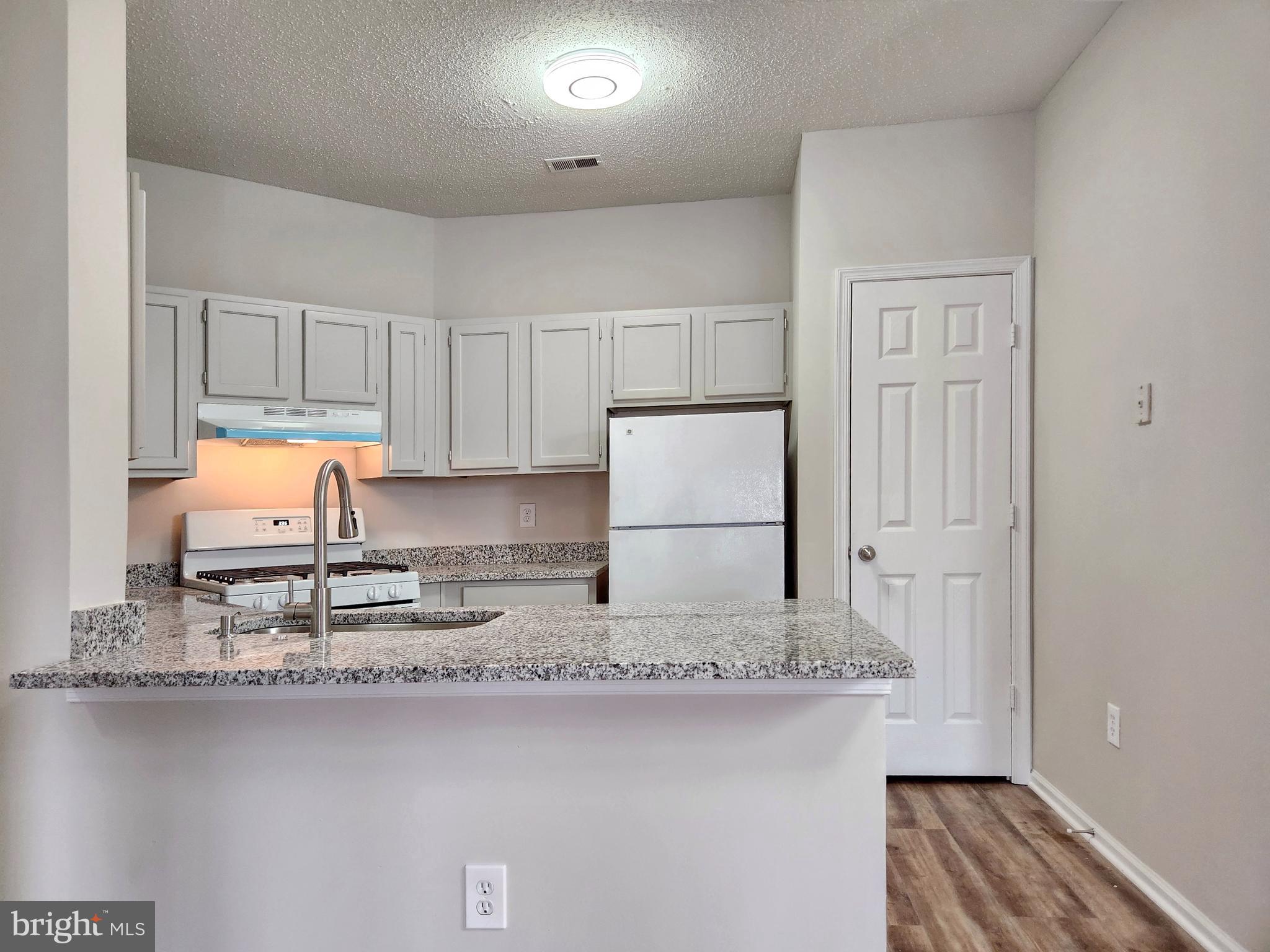 SANDERLING CONDO - Residential