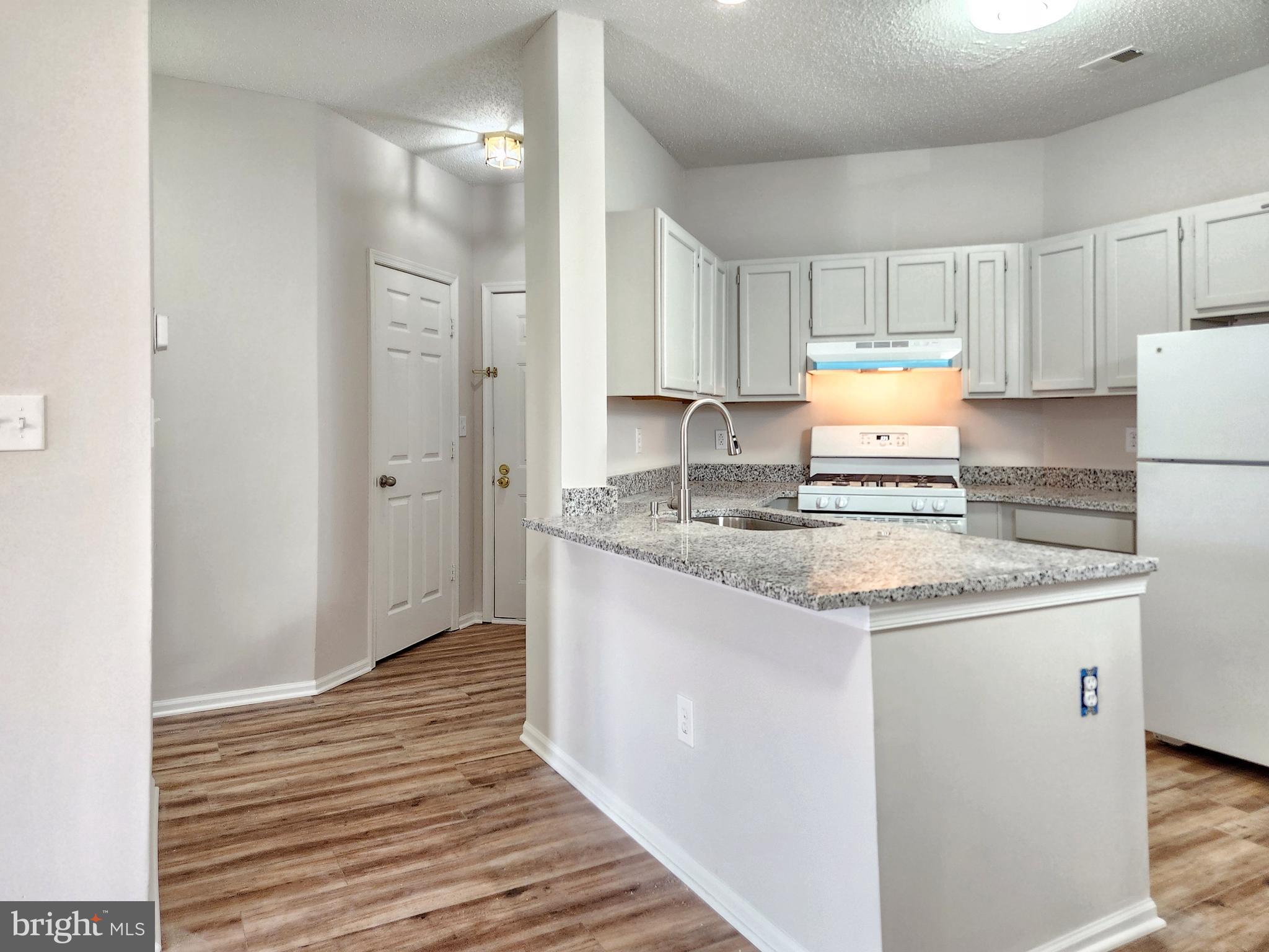 SANDERLING CONDO - Residential