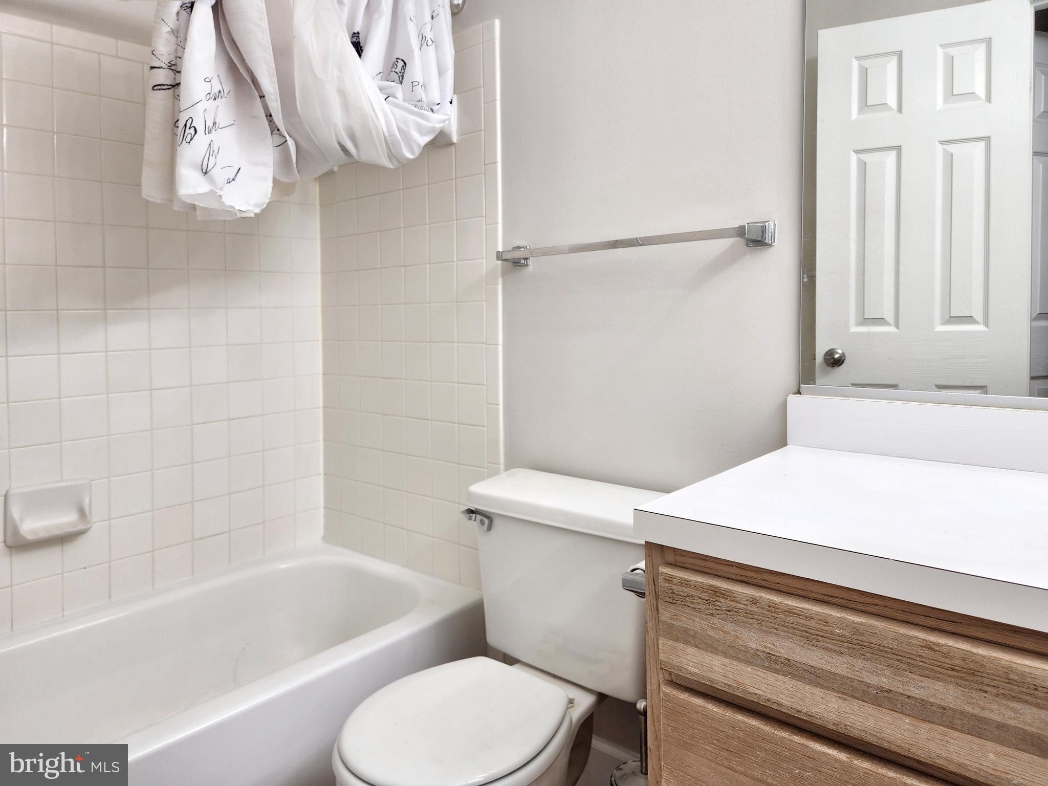 SANDERLING CONDO - Residential