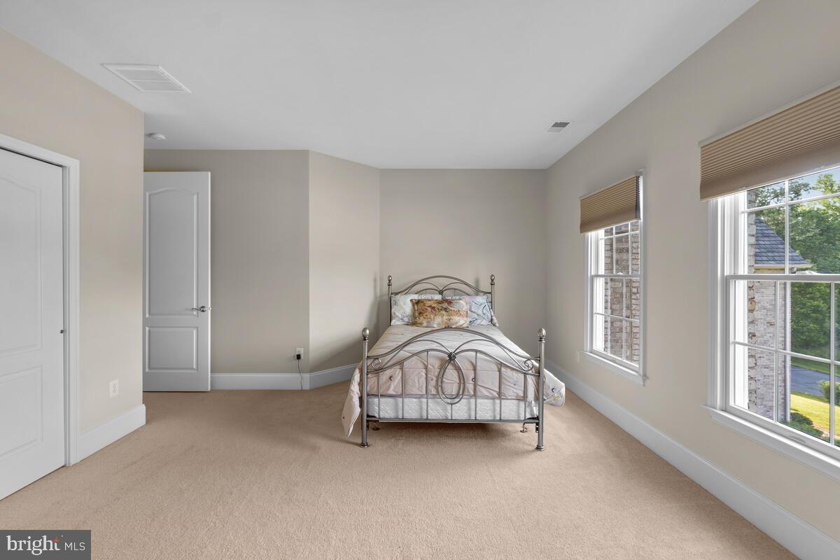 PATUXENT CHASE - Residential