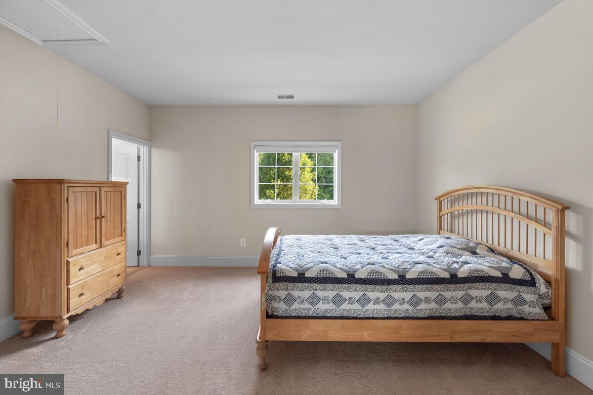 PATUXENT CHASE - Residential