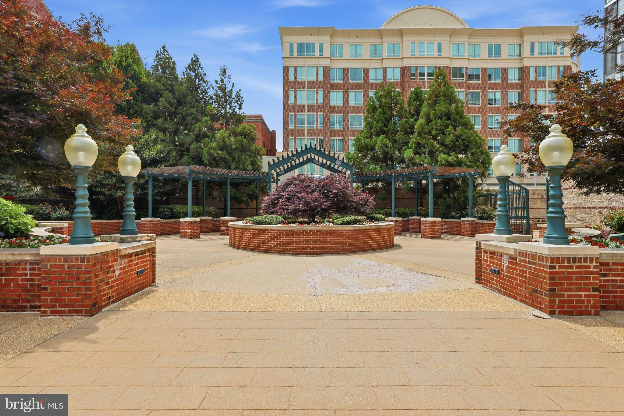 THE VICTORIA - Residential