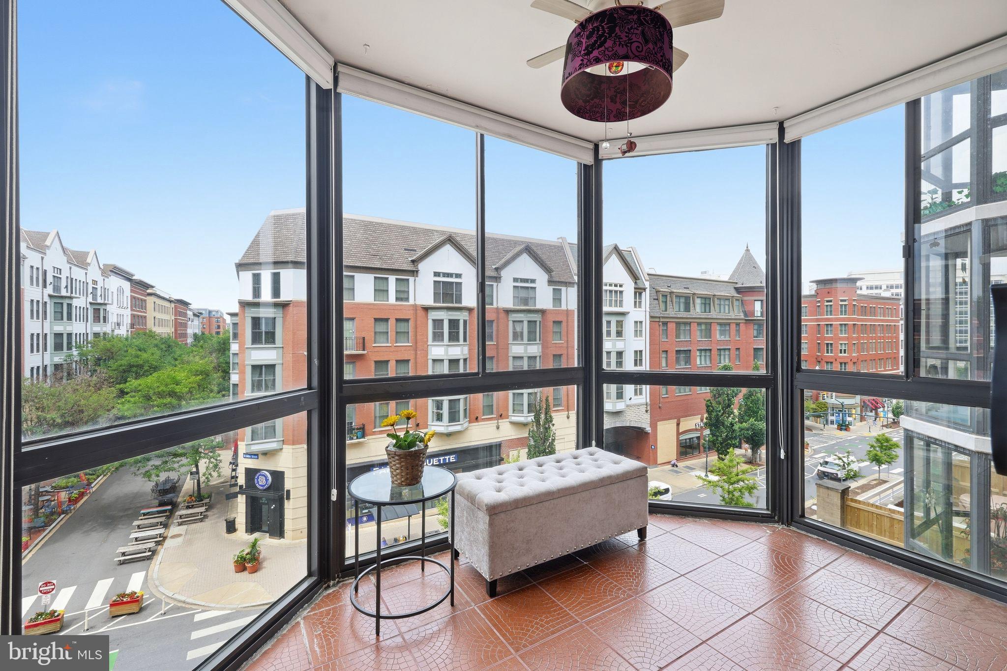 THE VICTORIA - Residential