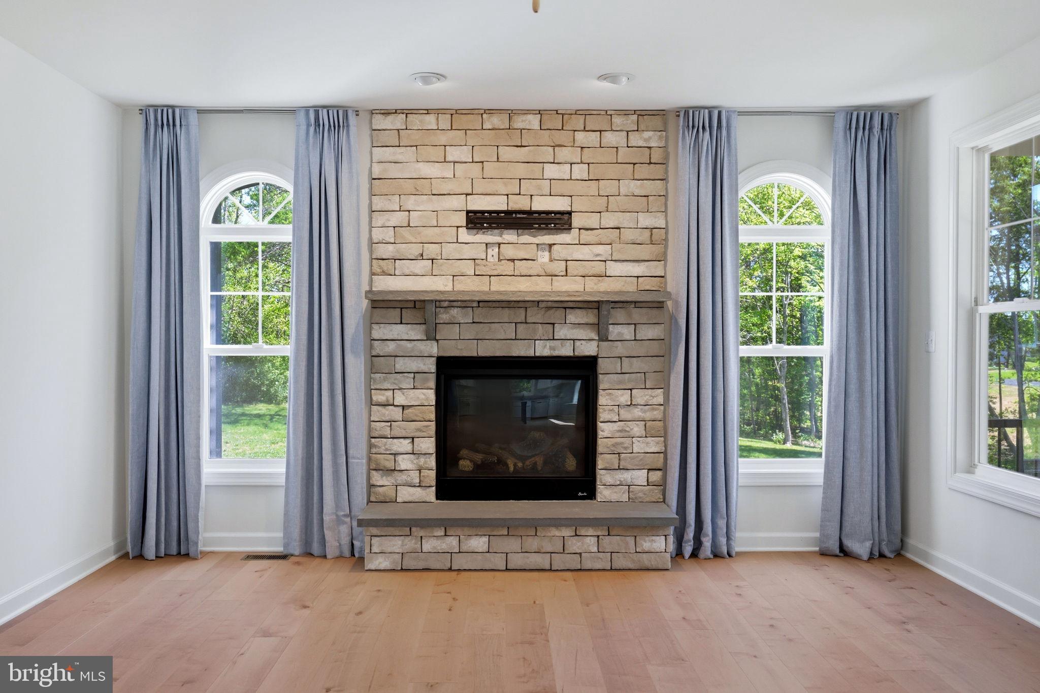 SULLIVAN ESTATES - Residential