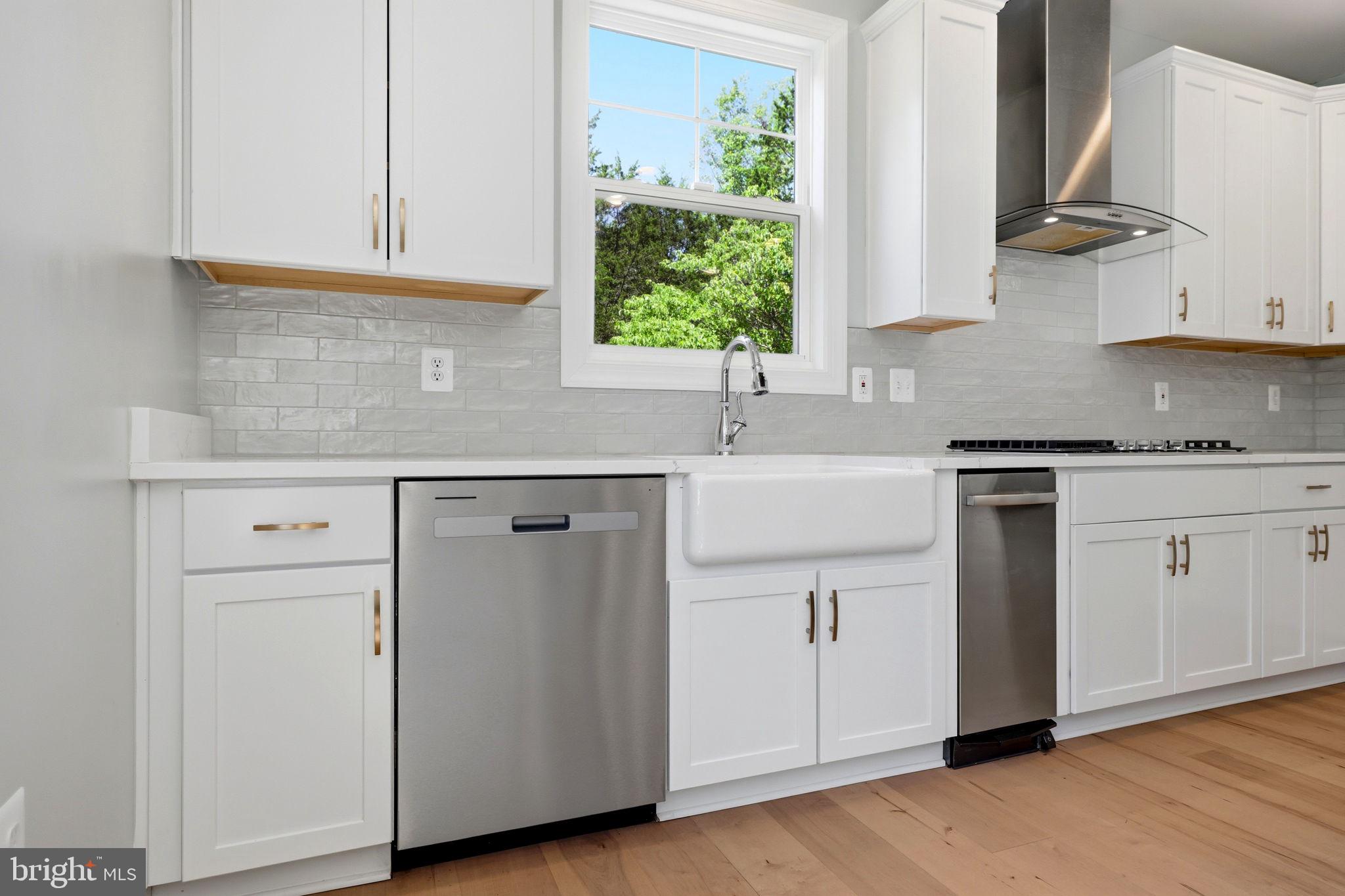 SULLIVAN ESTATES - Residential