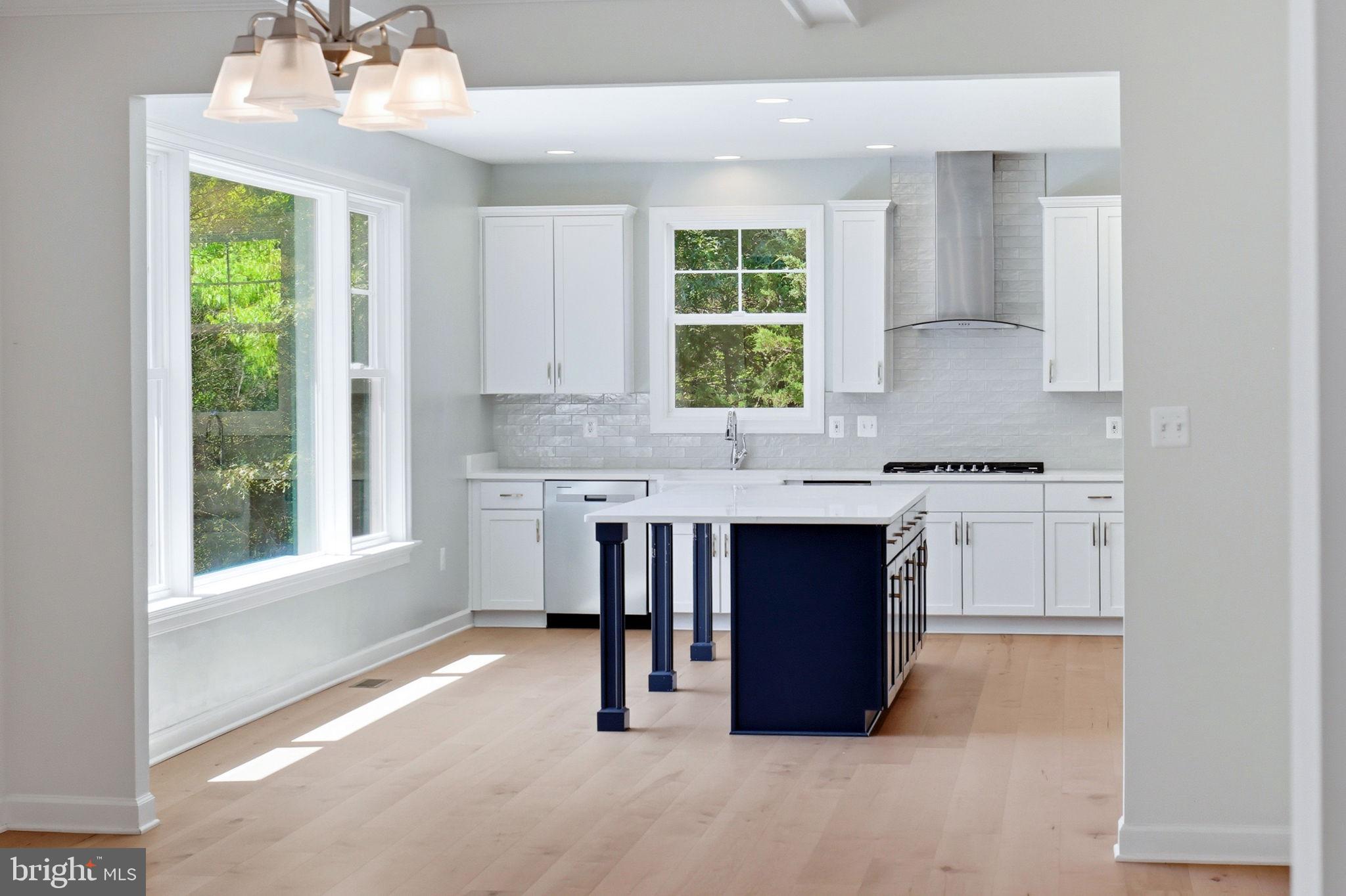 SULLIVAN ESTATES - Residential