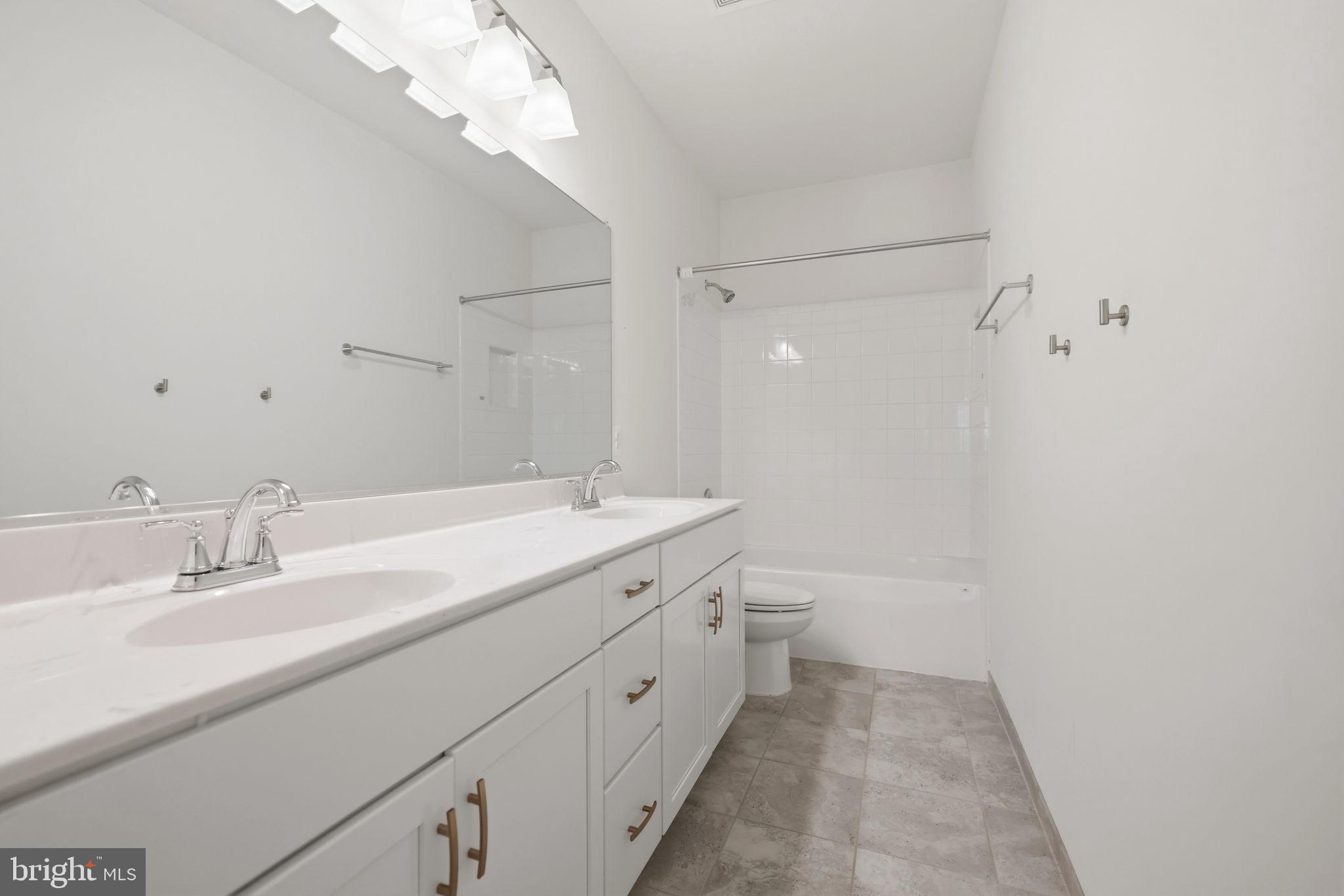SULLIVAN ESTATES - Residential