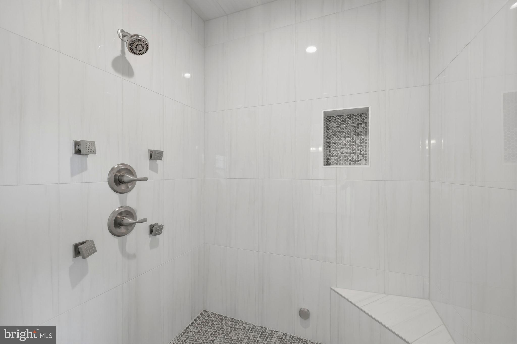 SULLIVAN ESTATES - Residential