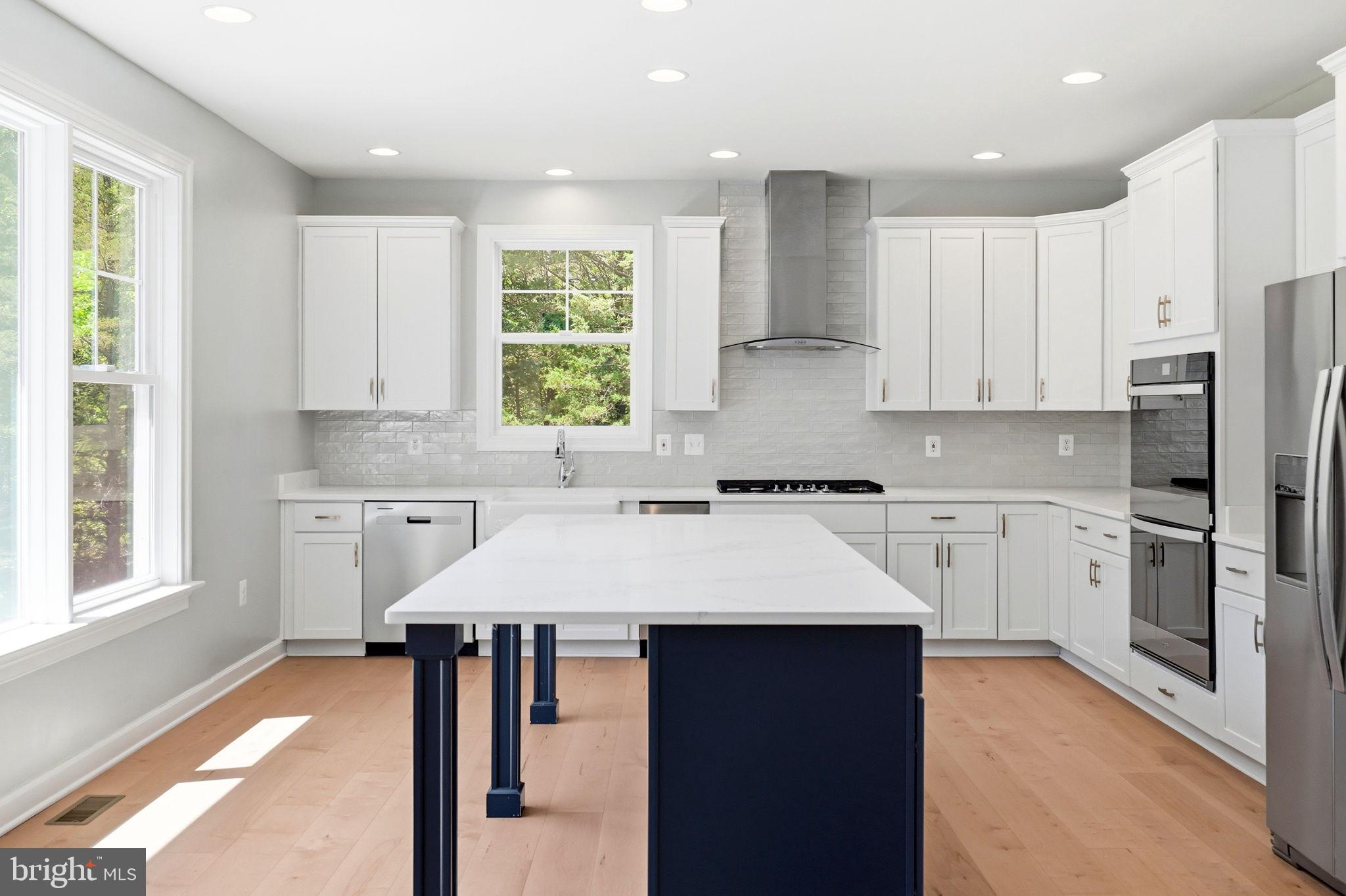 SULLIVAN ESTATES - Residential