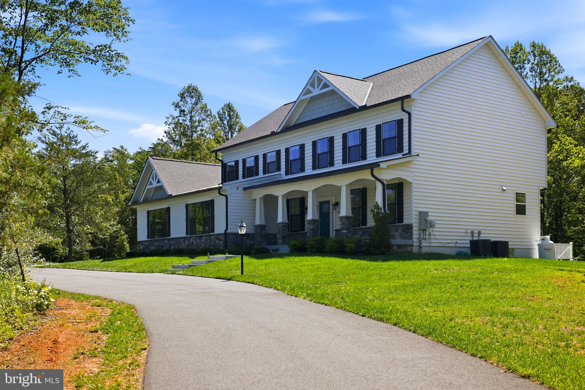 SULLIVAN ESTATES - Residential