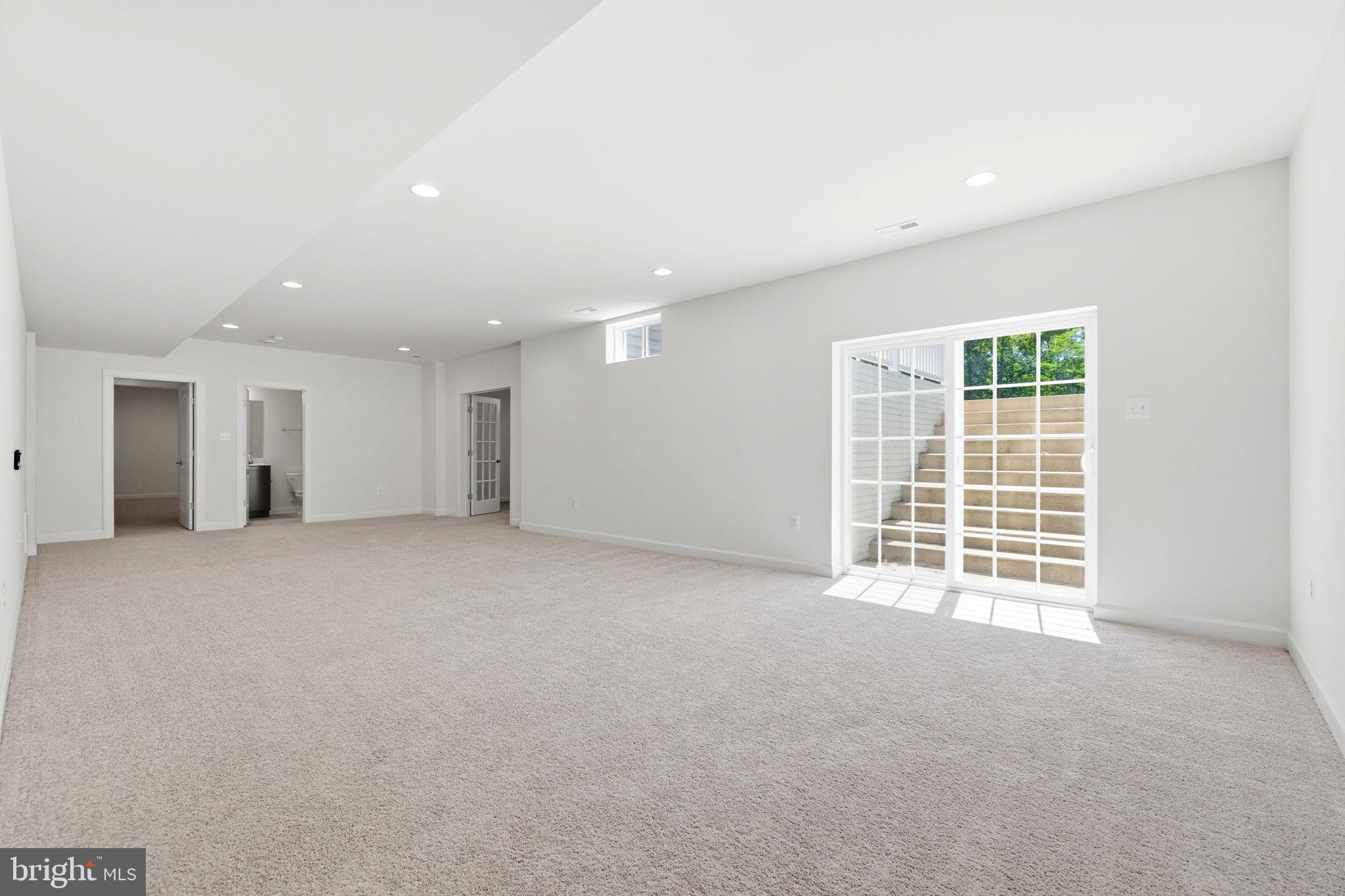 SULLIVAN ESTATES - Residential