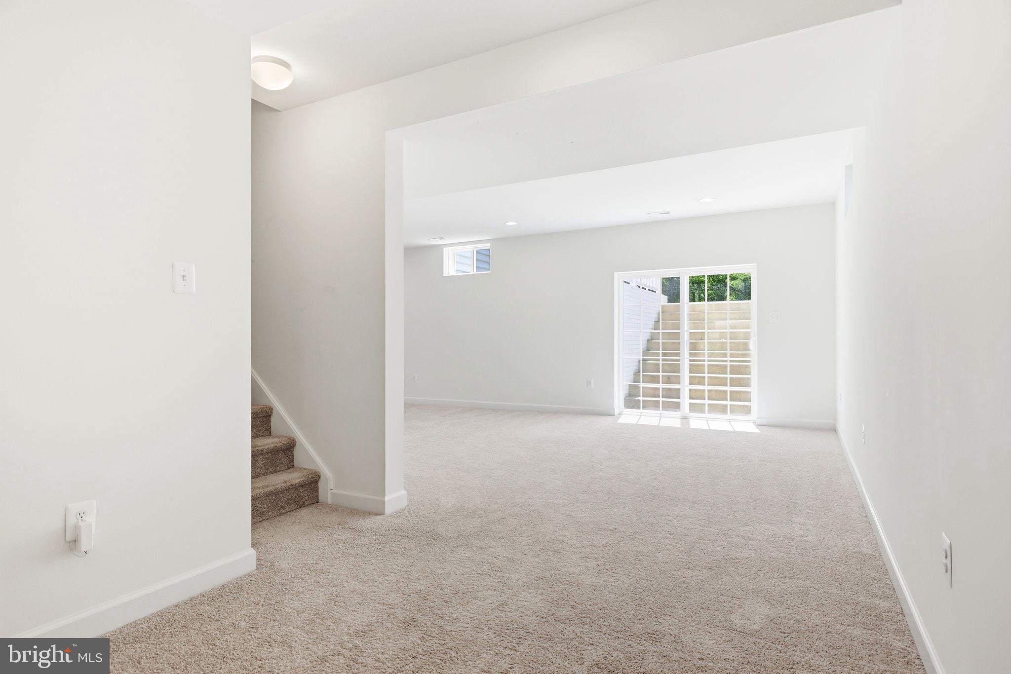 SULLIVAN ESTATES - Residential