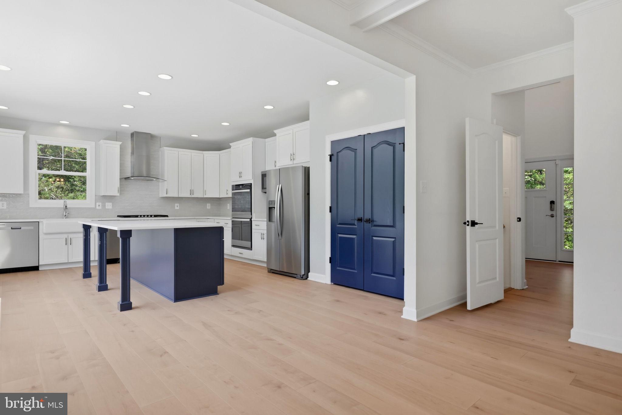 SULLIVAN ESTATES - Residential