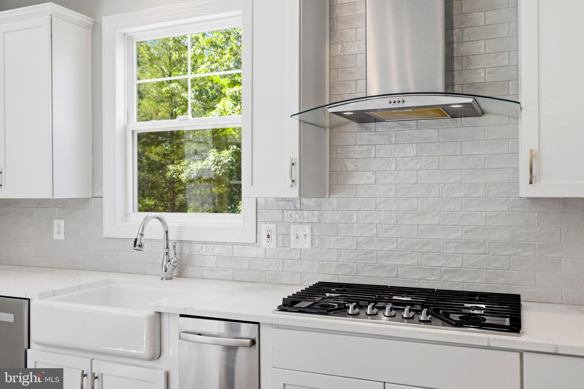 SULLIVAN ESTATES - Residential