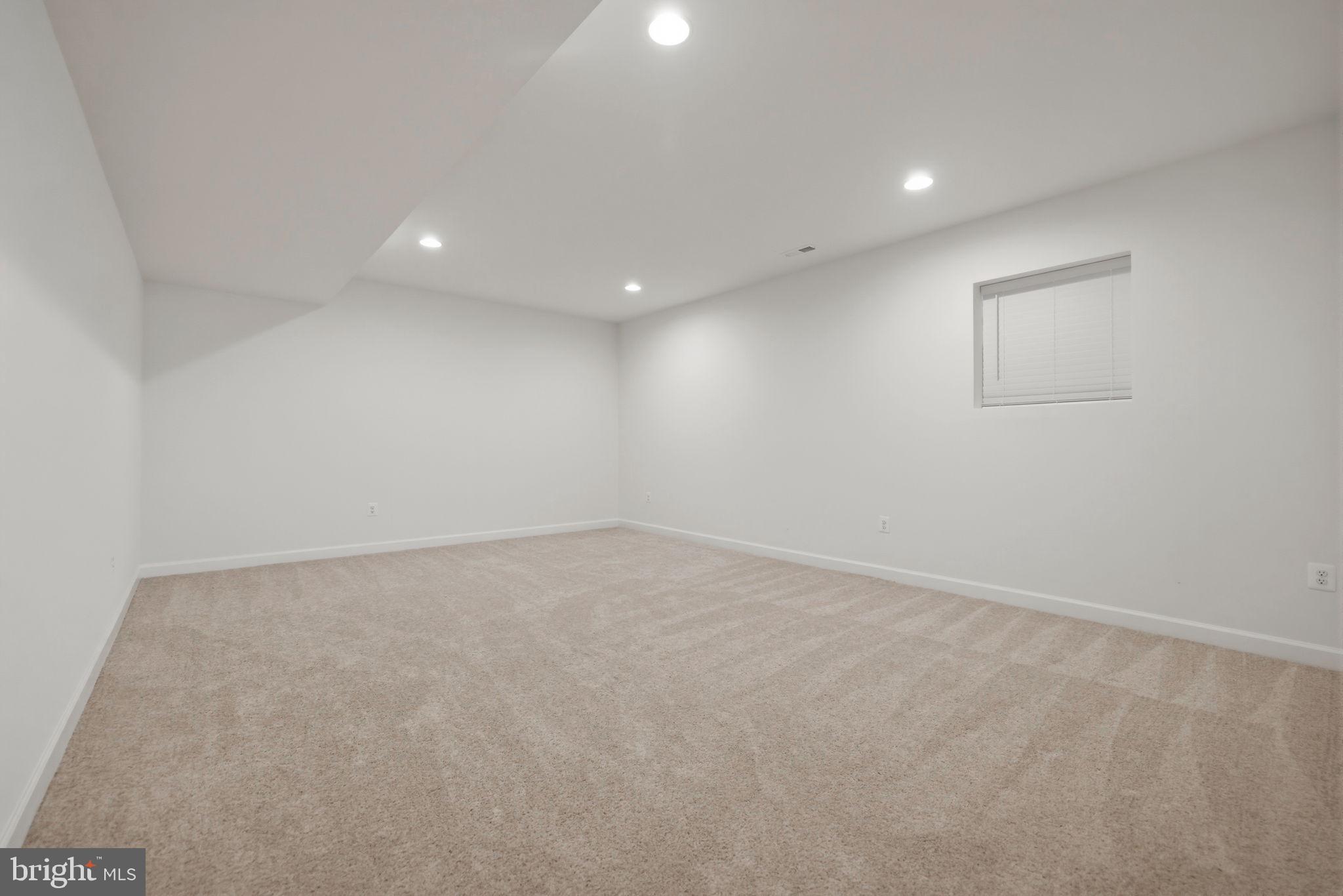SULLIVAN ESTATES - Residential