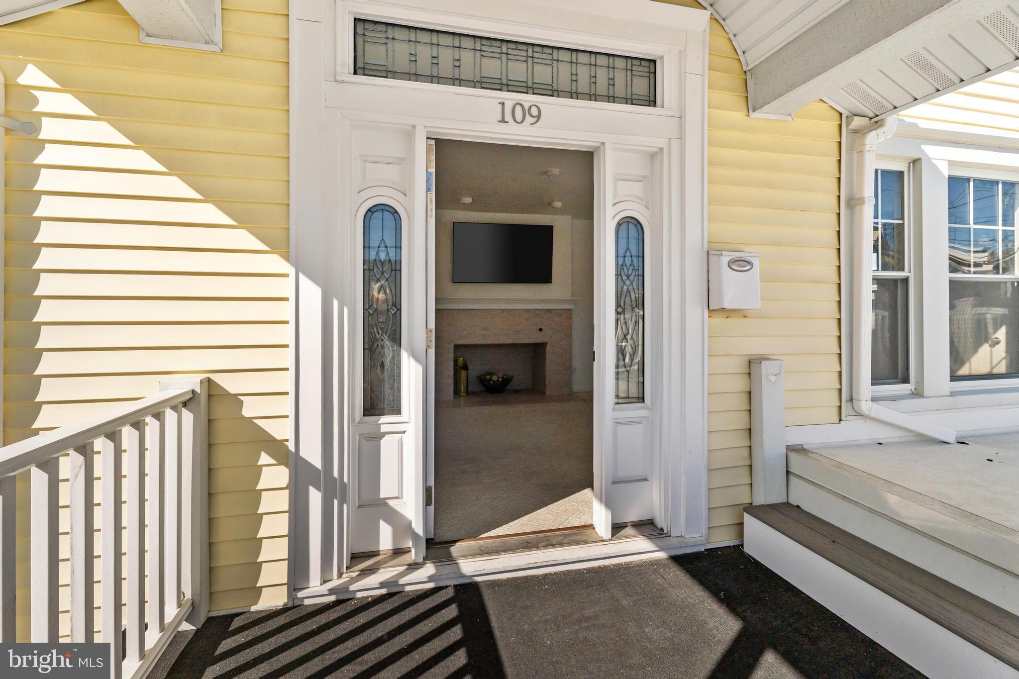 DOWNTOWN OC - Commercial Sale