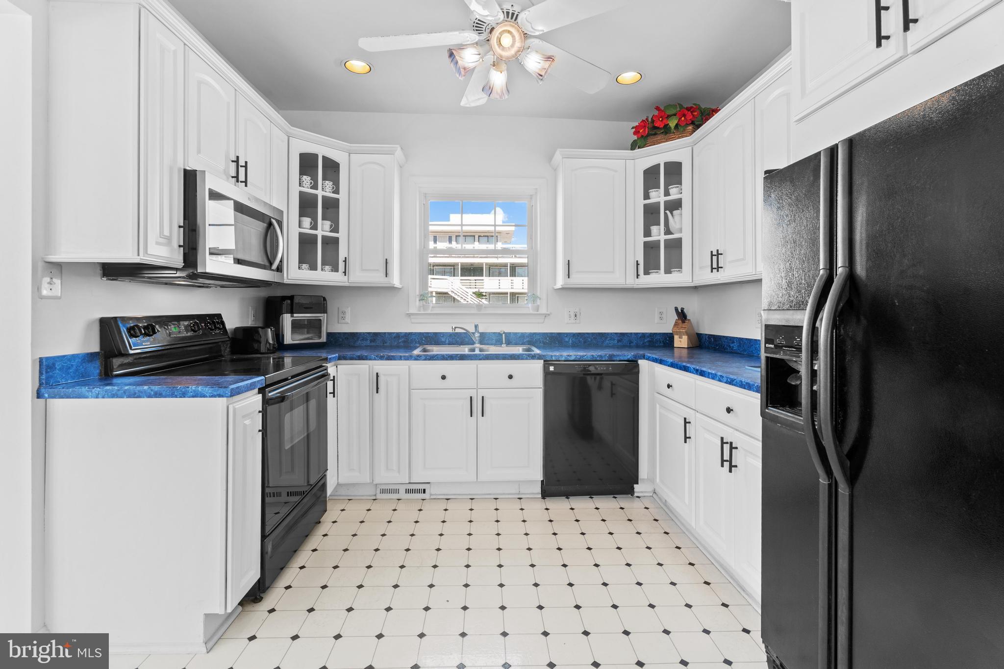 DOWNTOWN OC - Commercial Sale