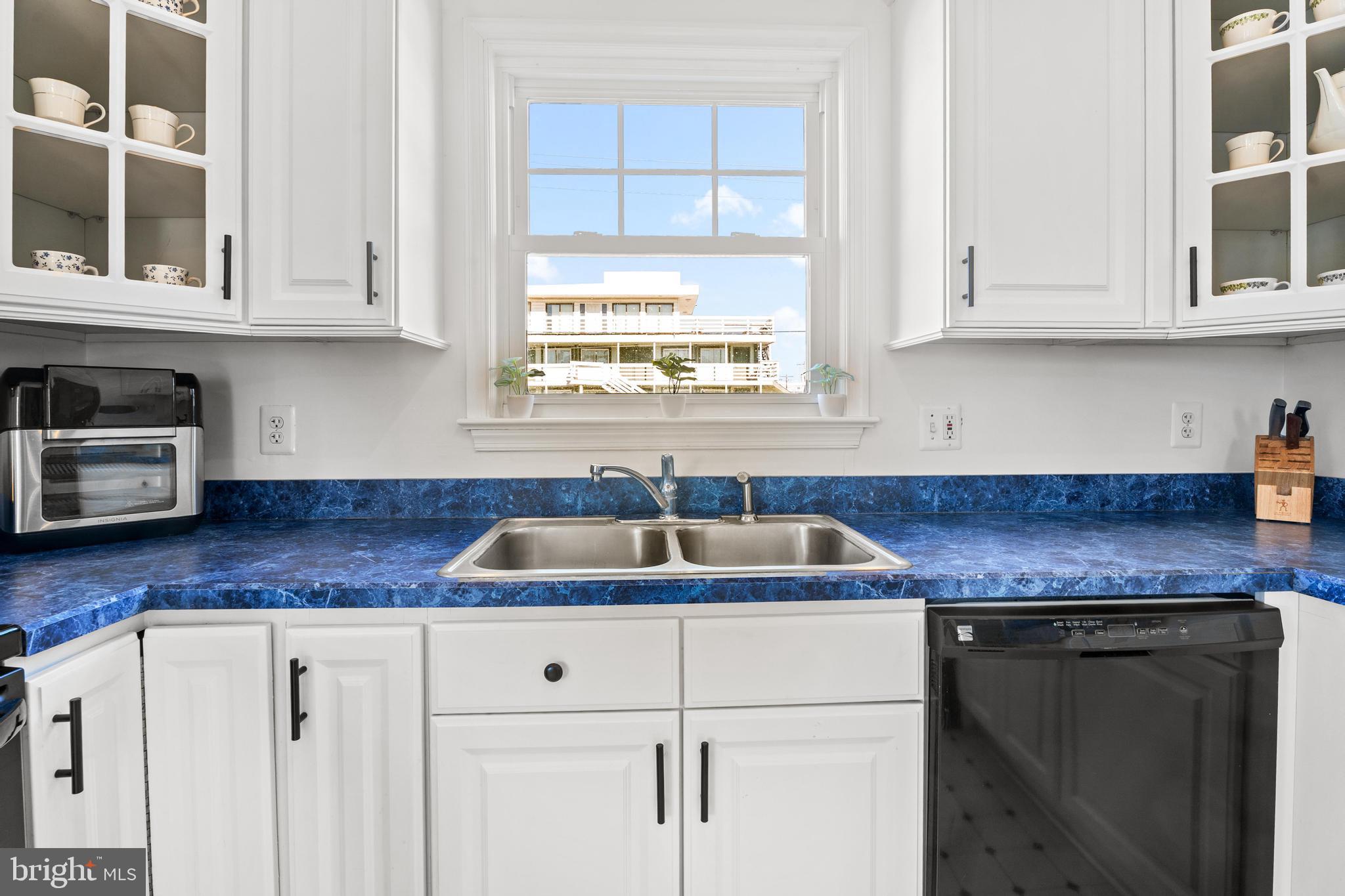 DOWNTOWN OC - Commercial Sale