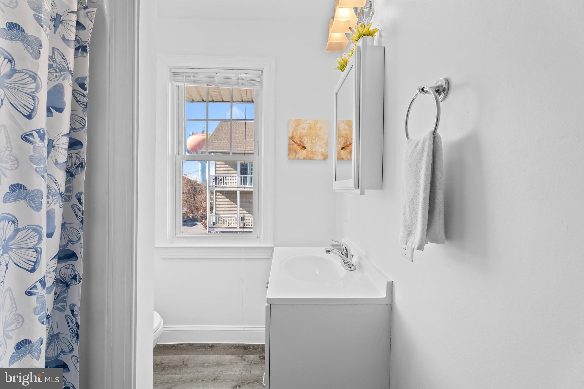 DOWNTOWN OC - Commercial Sale