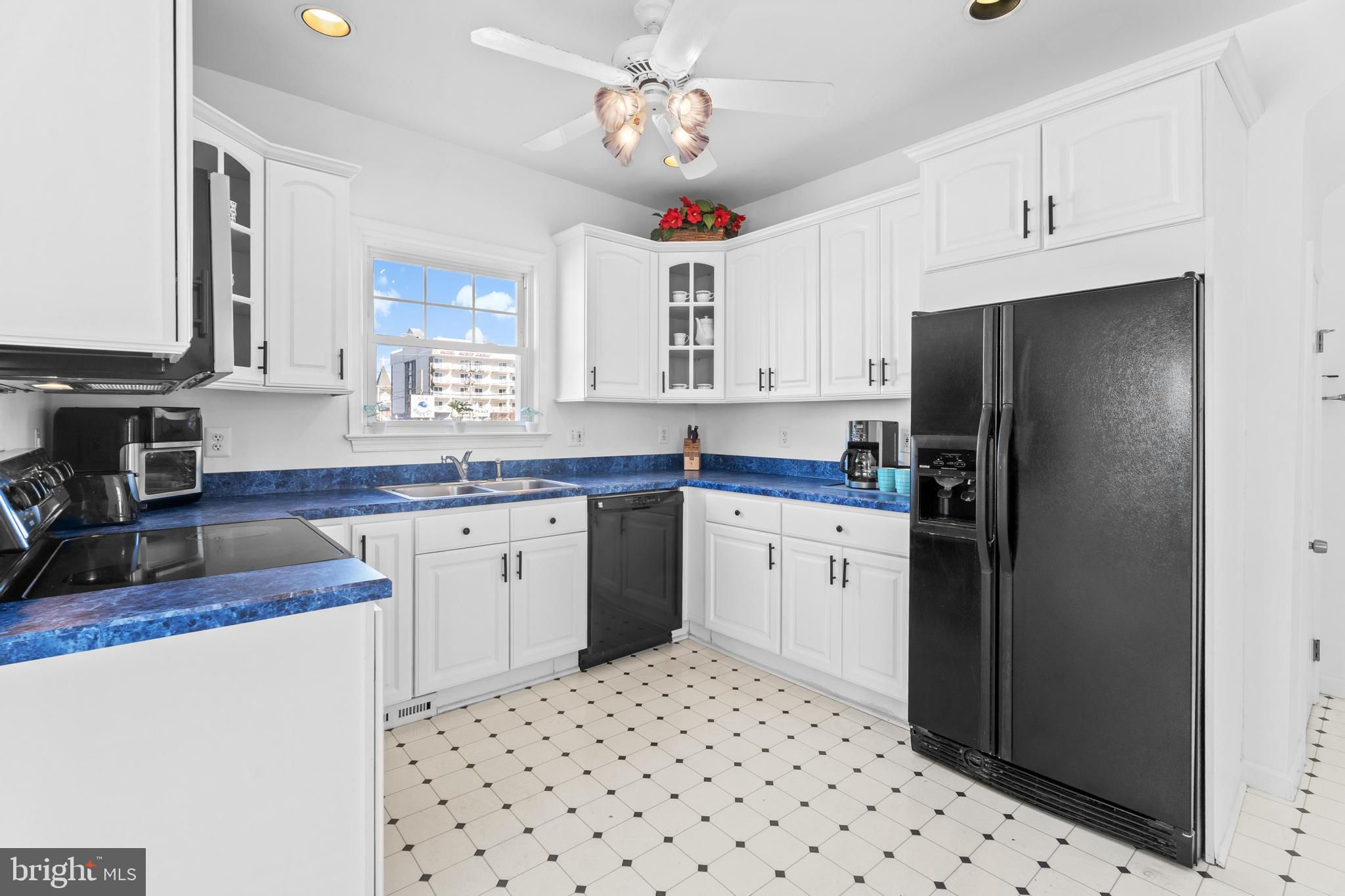DOWNTOWN OC - Commercial Sale