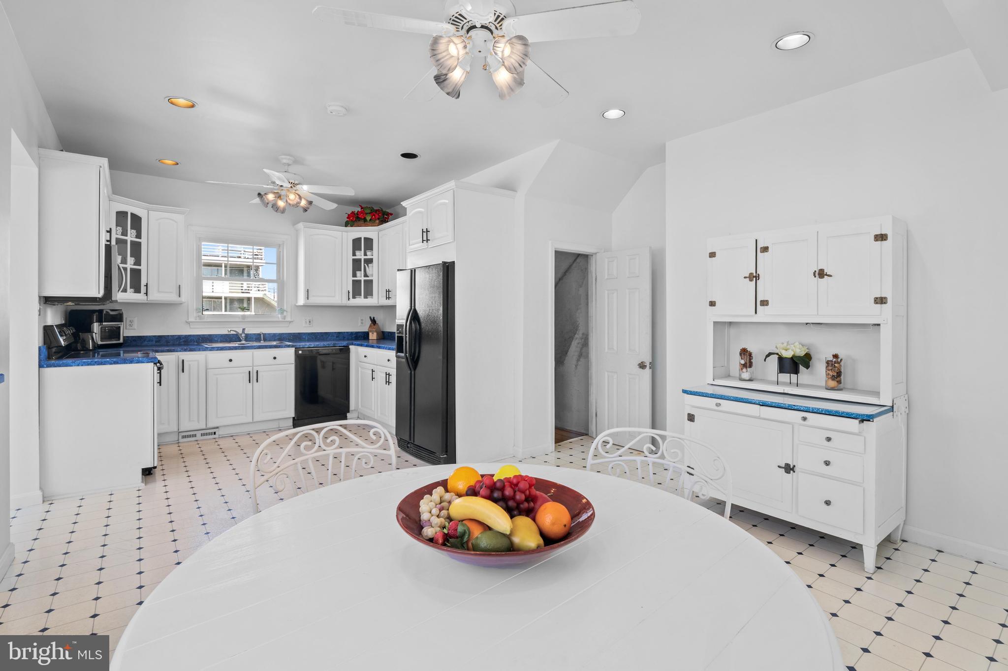 DOWNTOWN OC - Commercial Sale