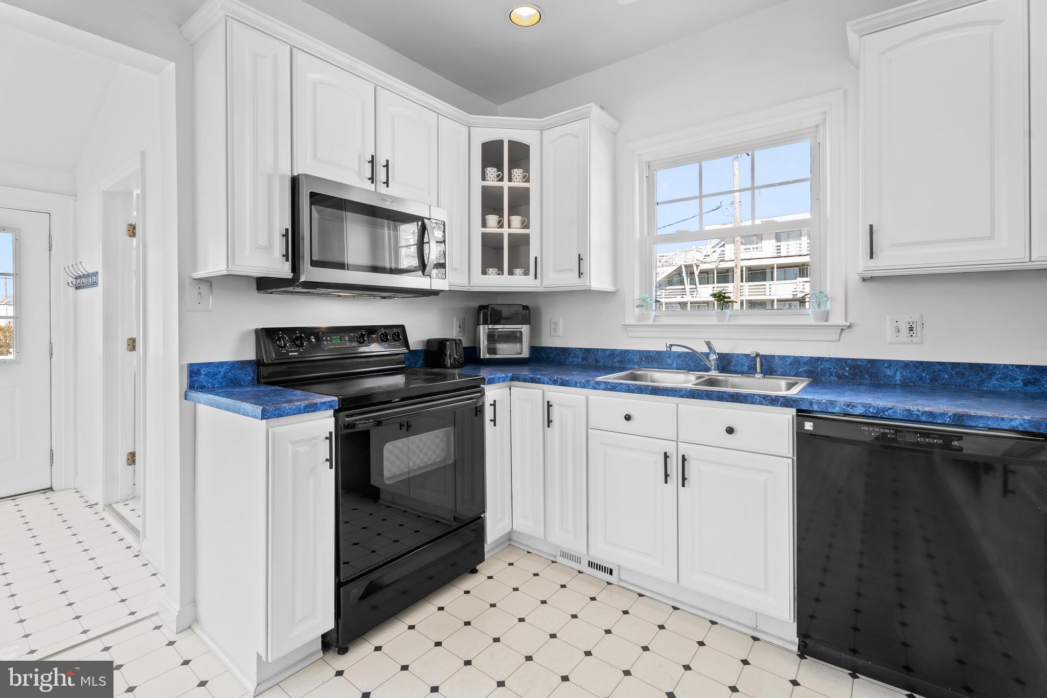 DOWNTOWN OC - Commercial Sale
