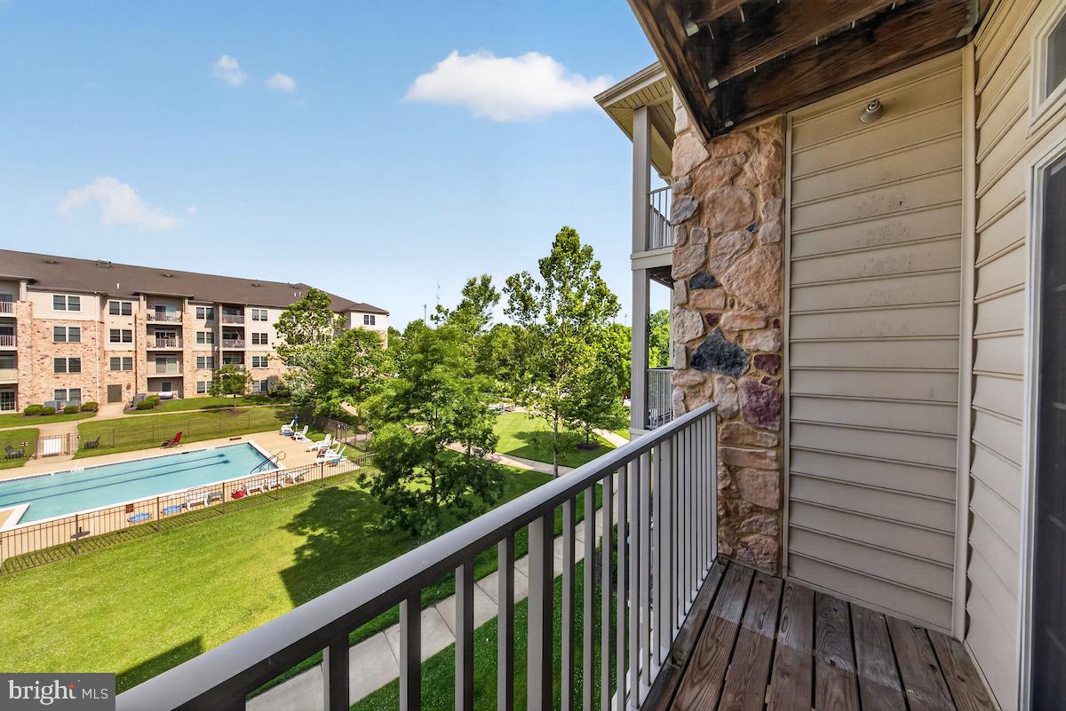 VILLAGE OF FOUNTAINVIEW - Residential