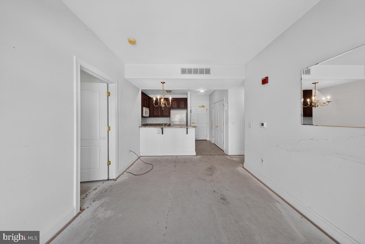 VILLAGE OF FOUNTAINVIEW - Residential
