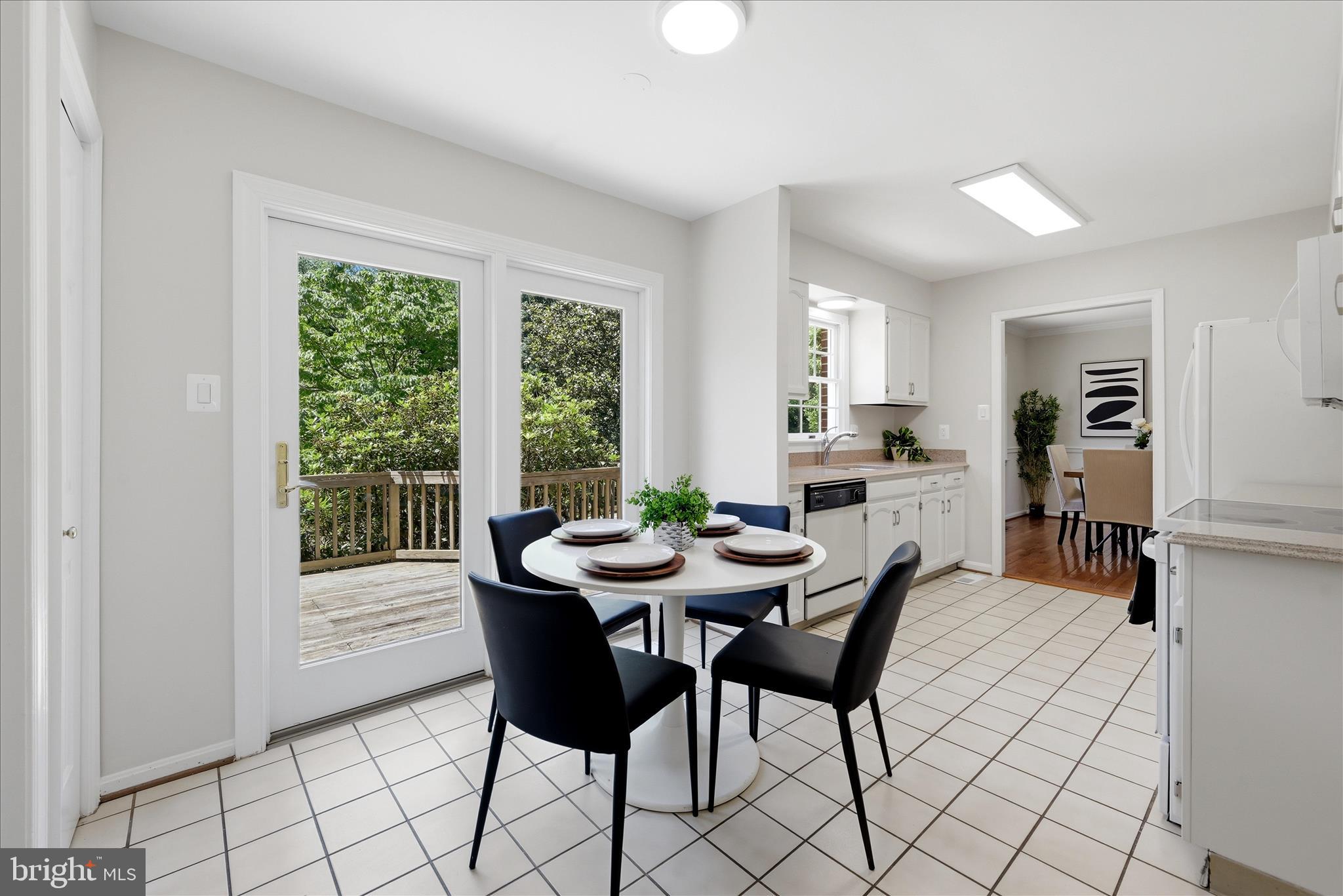LAWNVALE ESTATES - Residential