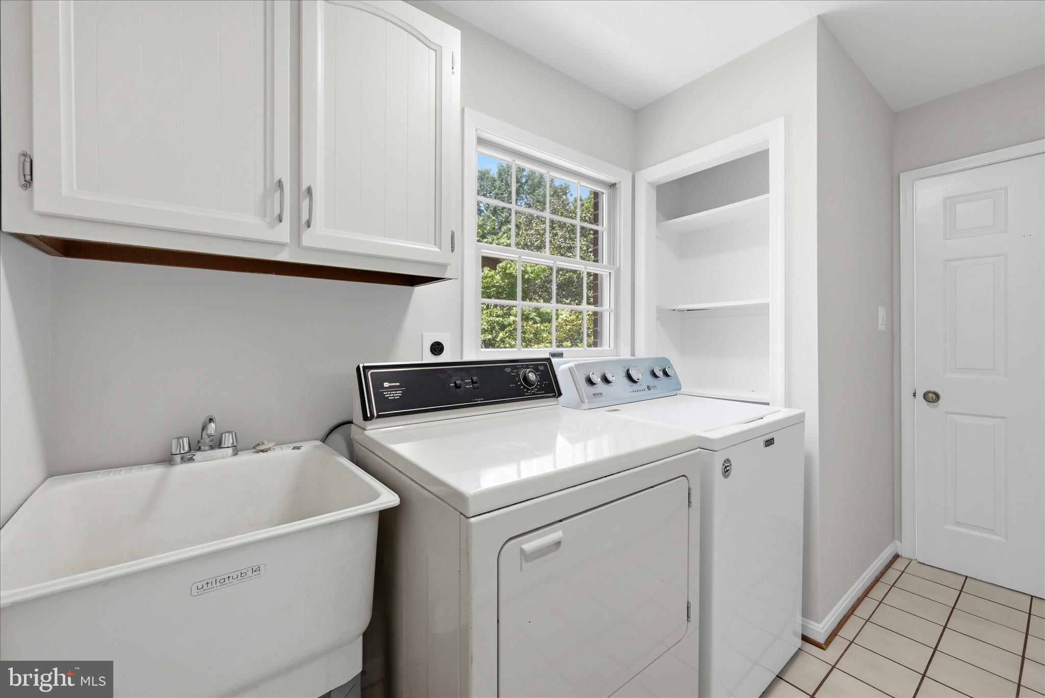 LAWNVALE ESTATES - Residential